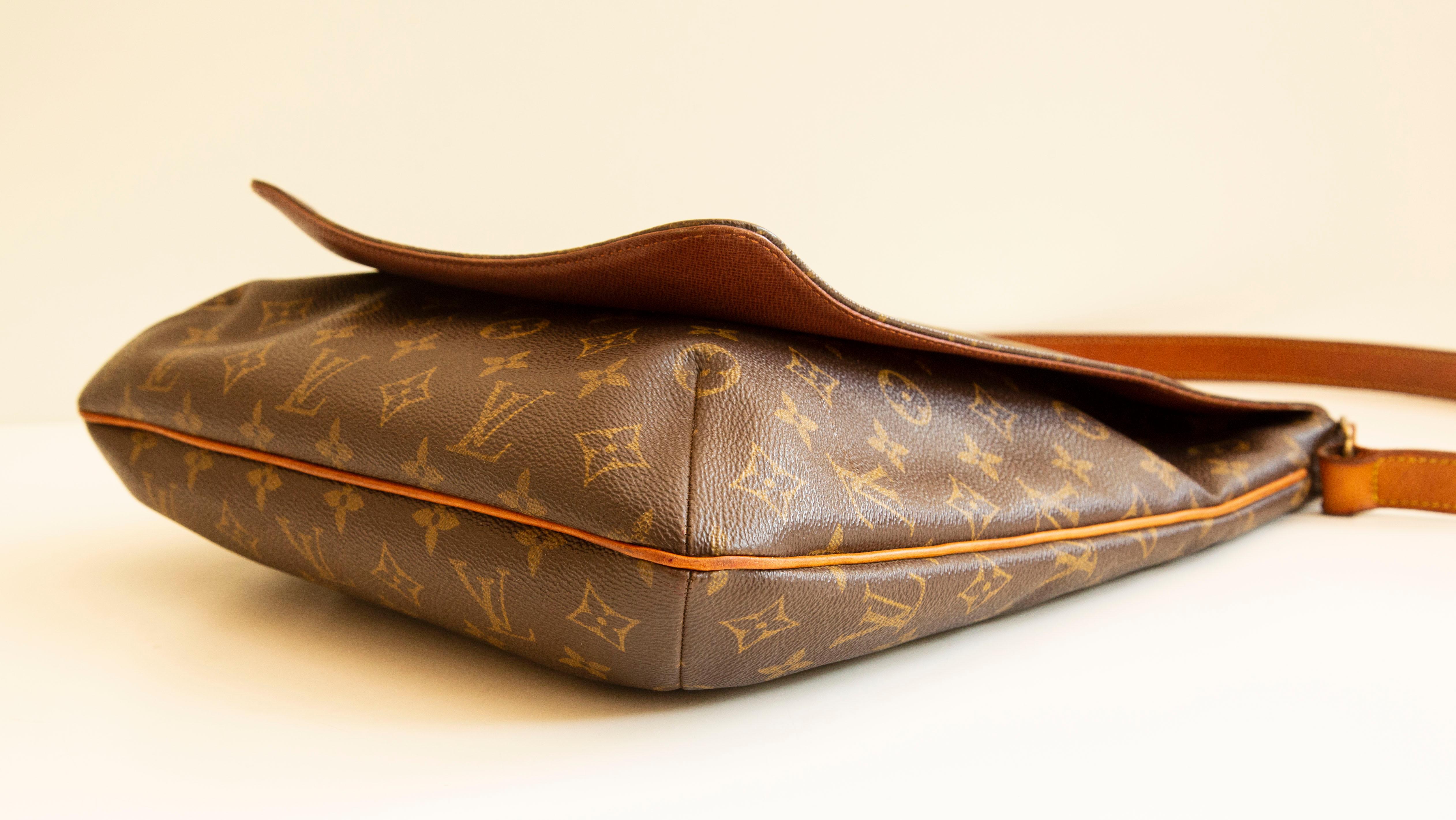 Brown 2000s Louis Vuitton Musette Monogram Shoulder/Cross Body Bag For Sale