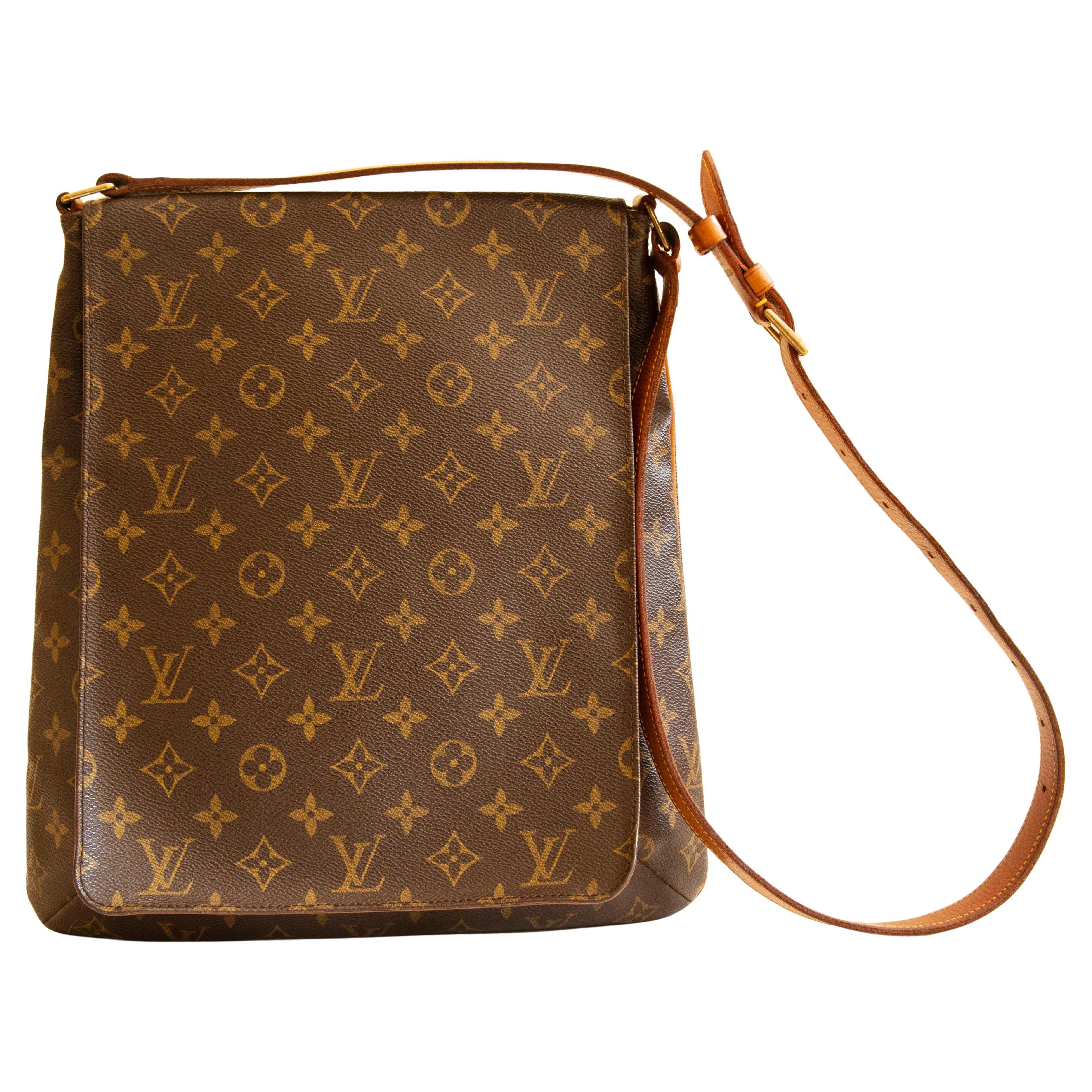 2000s Louis Vuitton Musette Monogram Shoulder/Cross Body Bag For Sale