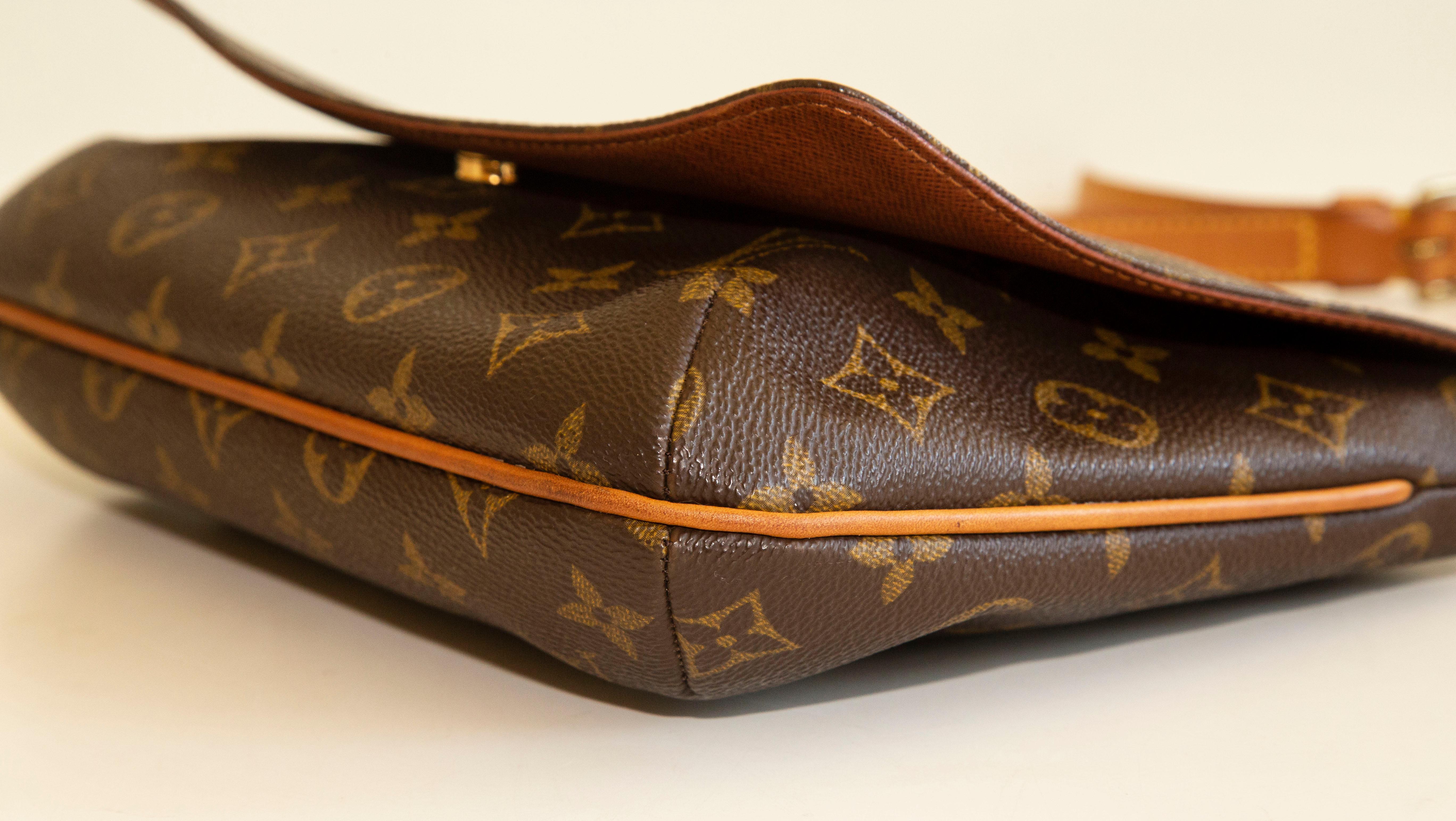 2000s Louis Vuitton Musette Tango Shoulder Bag For Sale 1