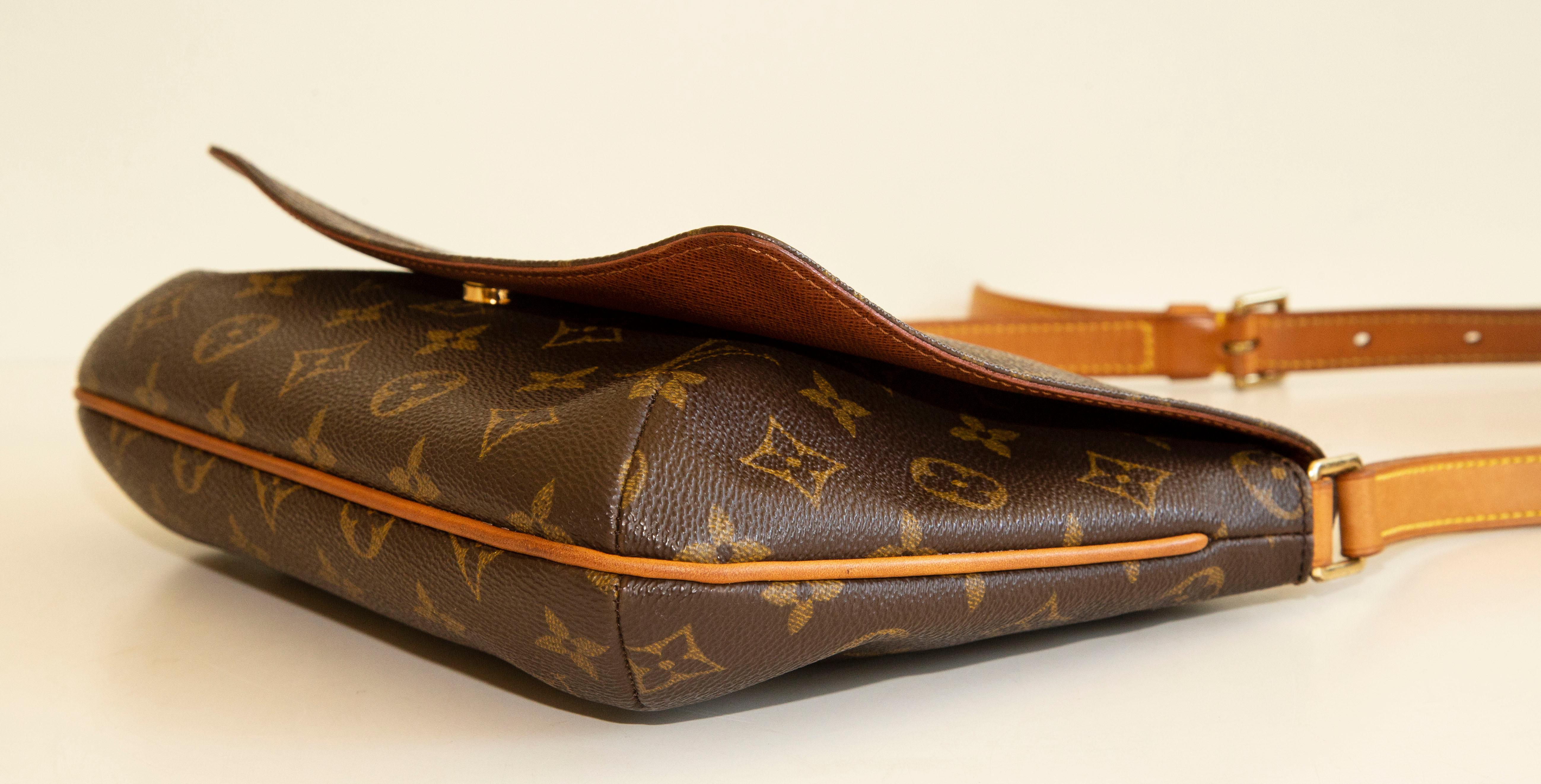 2000s Louis Vuitton Musette Tango Shoulder Bag For Sale 2