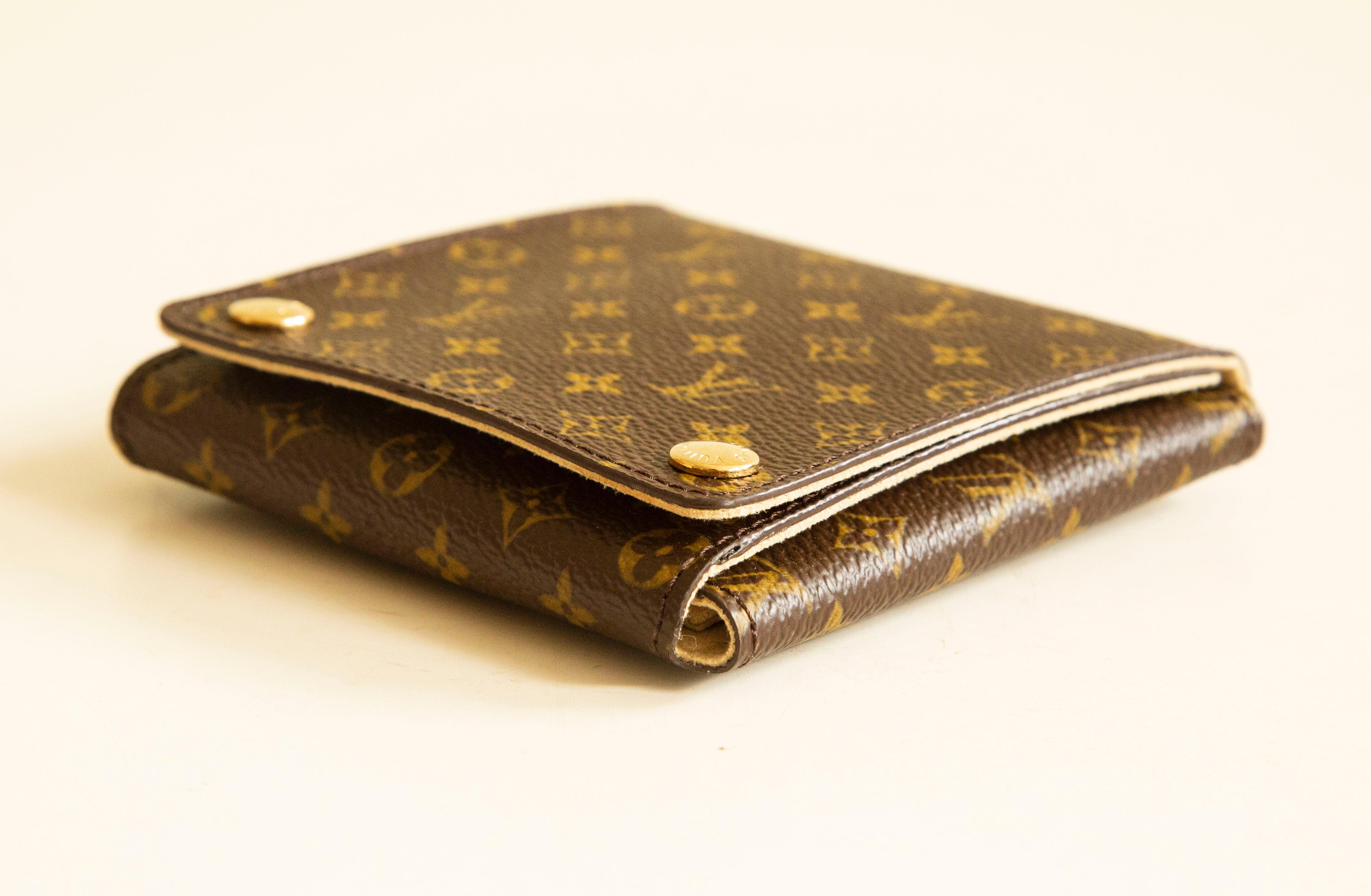 2000s Louis Vuitton Necklace Case in Brown Monogram Coated Canvas For Sale 1