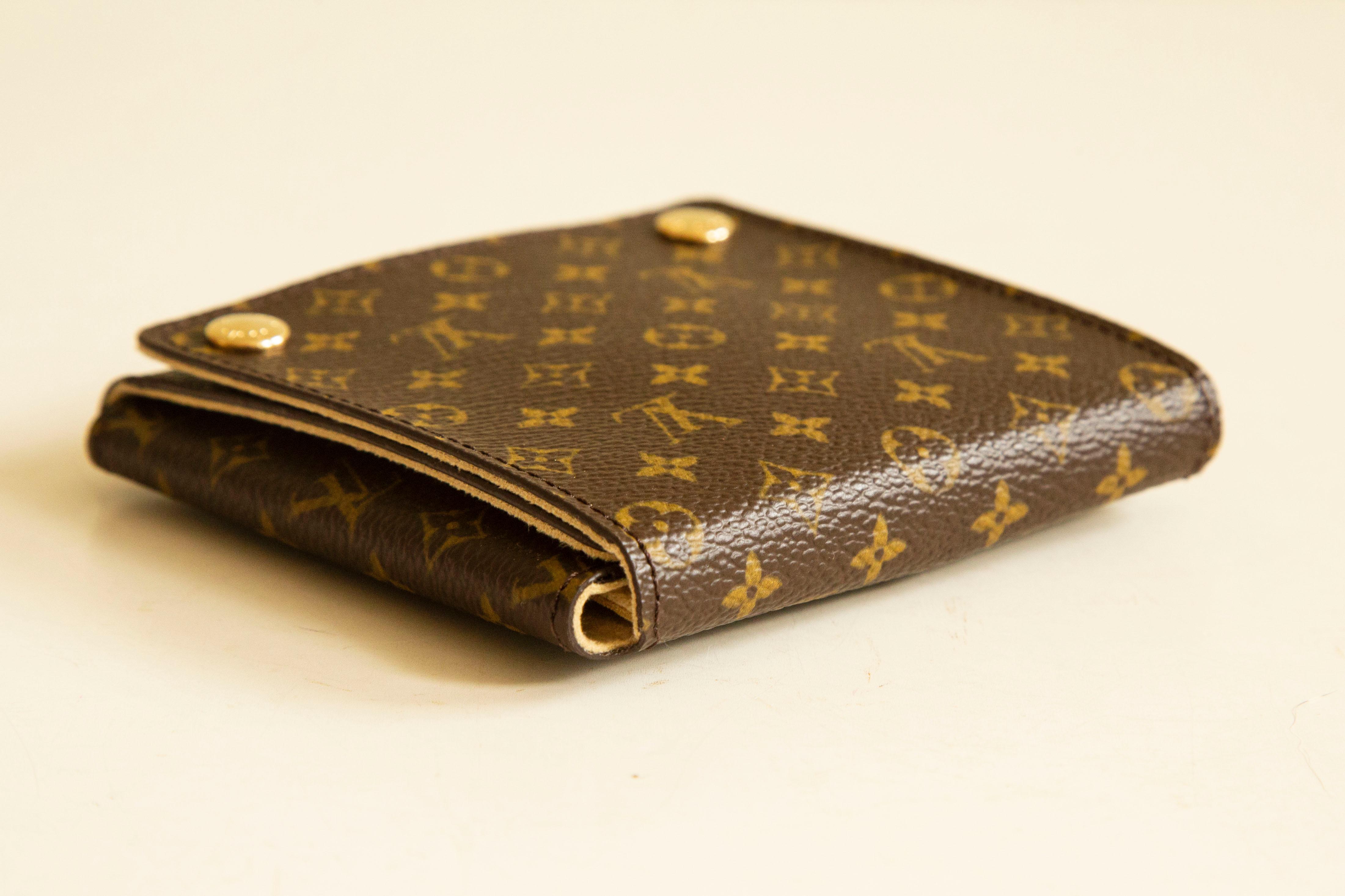 2000s Louis Vuitton Necklace Case in Brown Monogram Coated Canvas For Sale 2