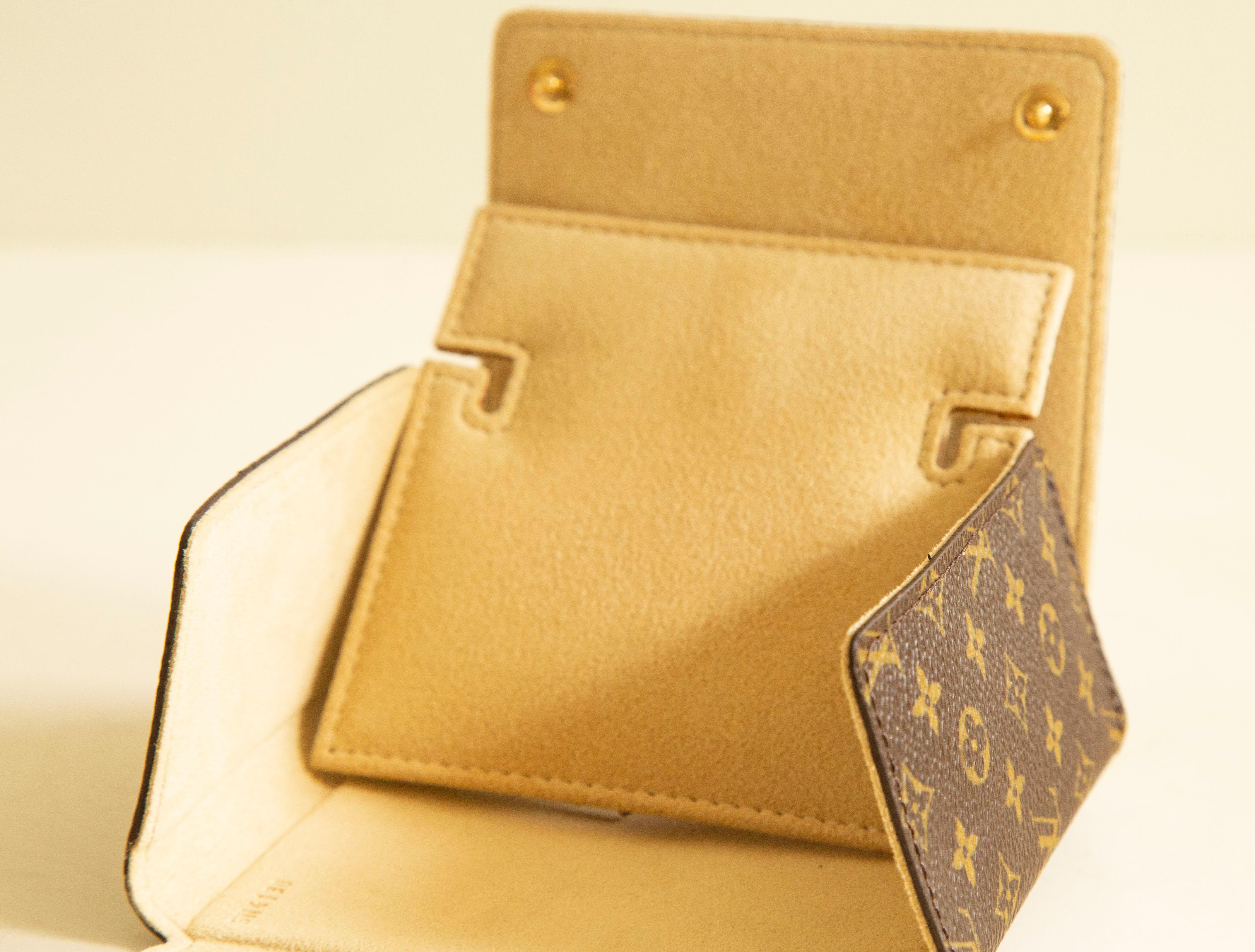 2000s Louis Vuitton Necklace Case in Brown Monogram Coated Canvas For Sale 5