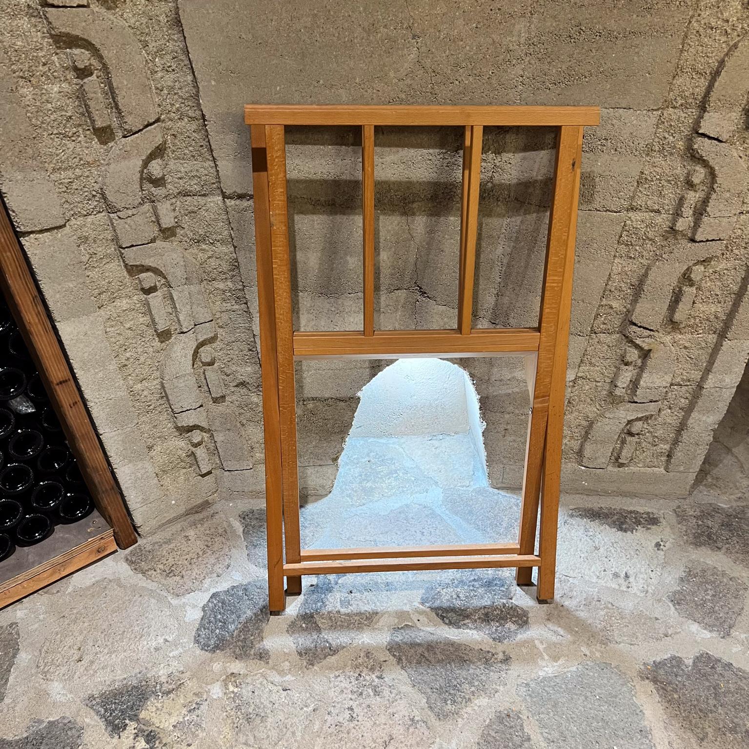 Mabef, anni 2000, scaffale per stampe in legno Foldes in vendita 2