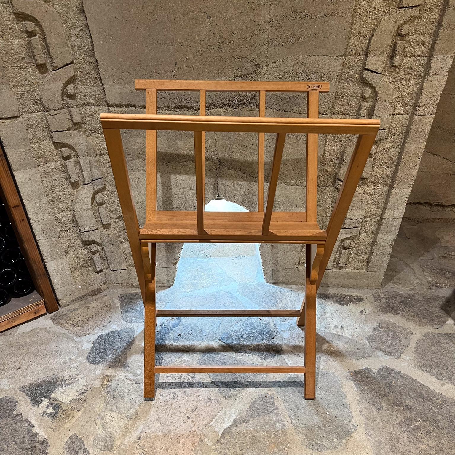 Italiano Mabef, anni 2000, scaffale per stampe in legno Foldes in vendita