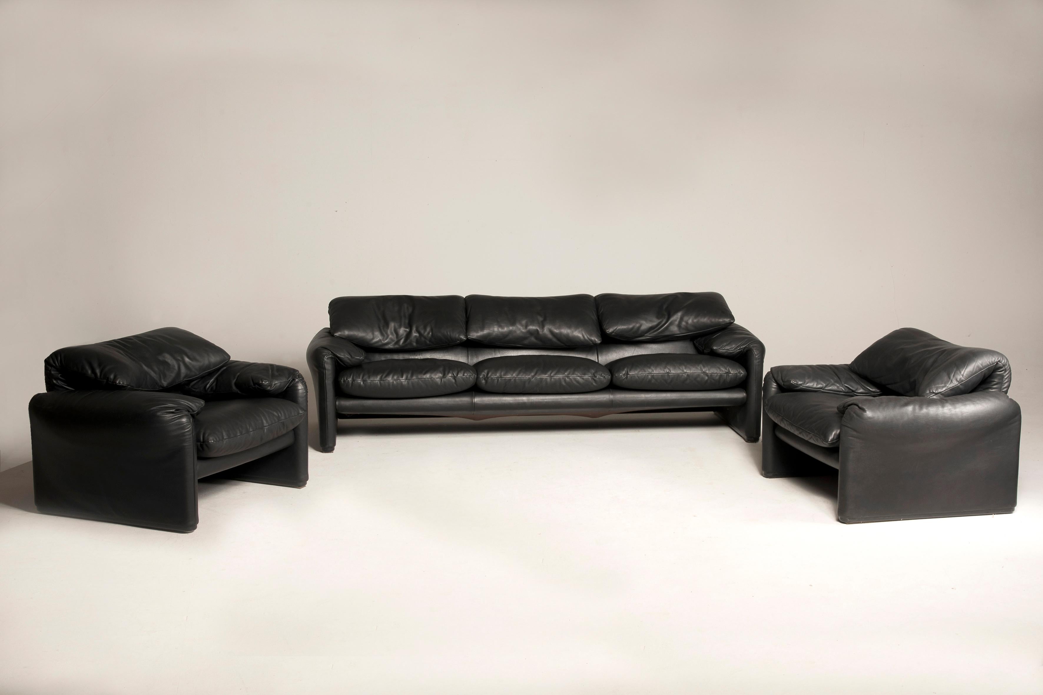 2000s Magistretti Cassina Black Leather Maralunga Three-Seat Sofa and Armchairs 8