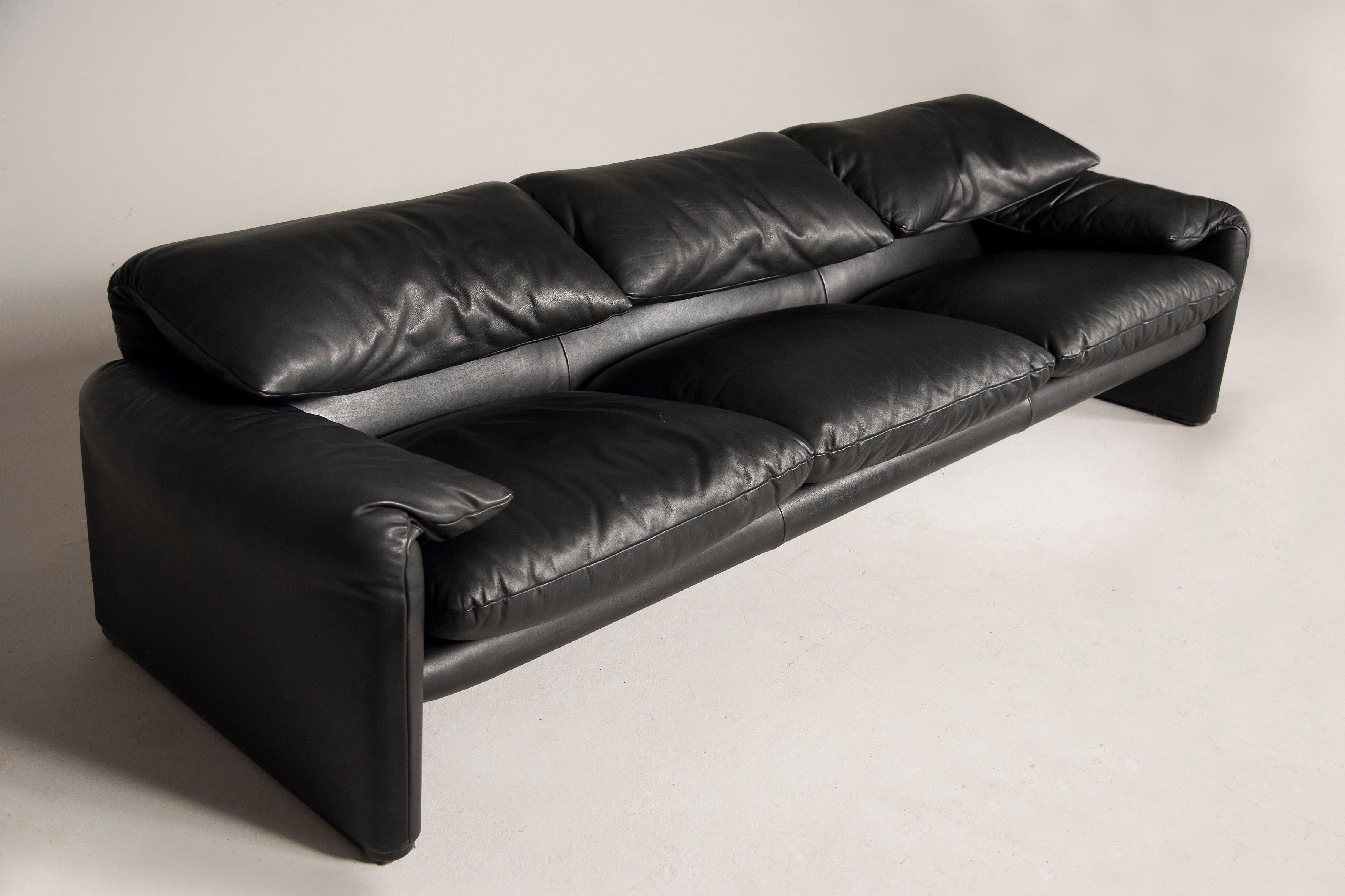 2000s Magistretti Cassina Black Leather Maralunga Three-Seat Sofa and Armchairs 2