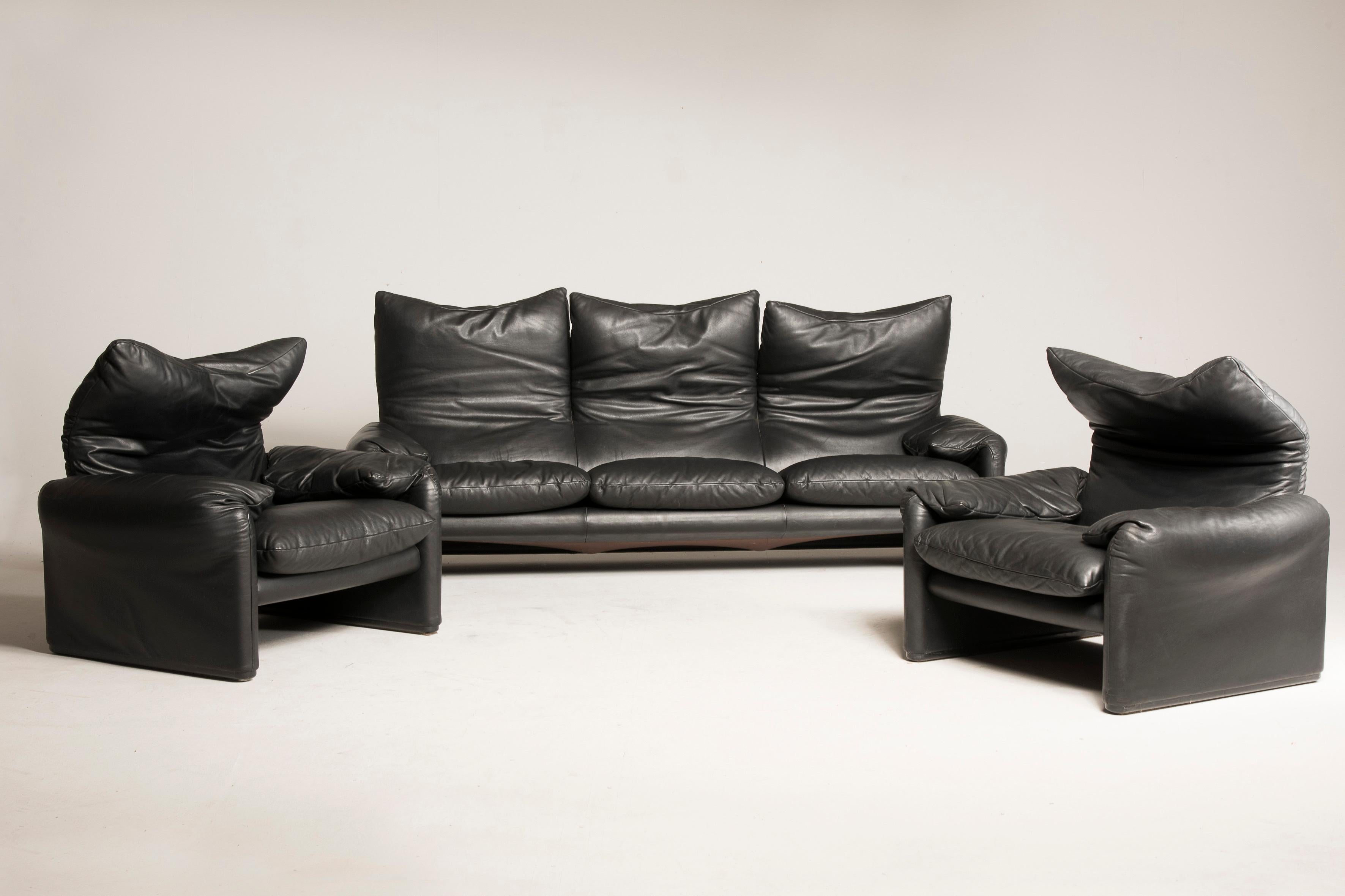 2000s Magistretti Cassina Black Leather Maralunga Three-Seat Sofa and Armchairs 4