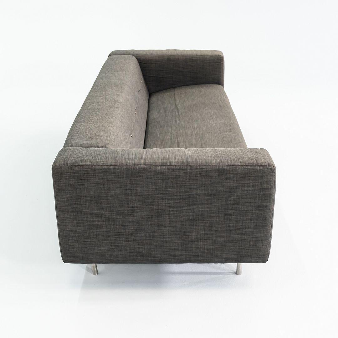 2000s Marcel Wanders para MOOOI Sofá Bottoni de tres plazas en tejido gris en venta 4