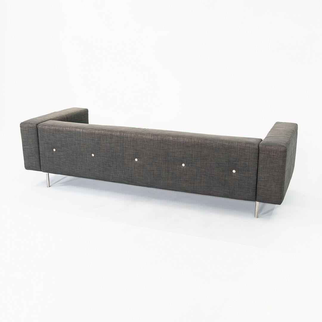 2000s Marcel Wanders para MOOOI Sofá Bottoni de tres plazas en tejido gris en Bueno estado para la venta en Philadelphia, PA