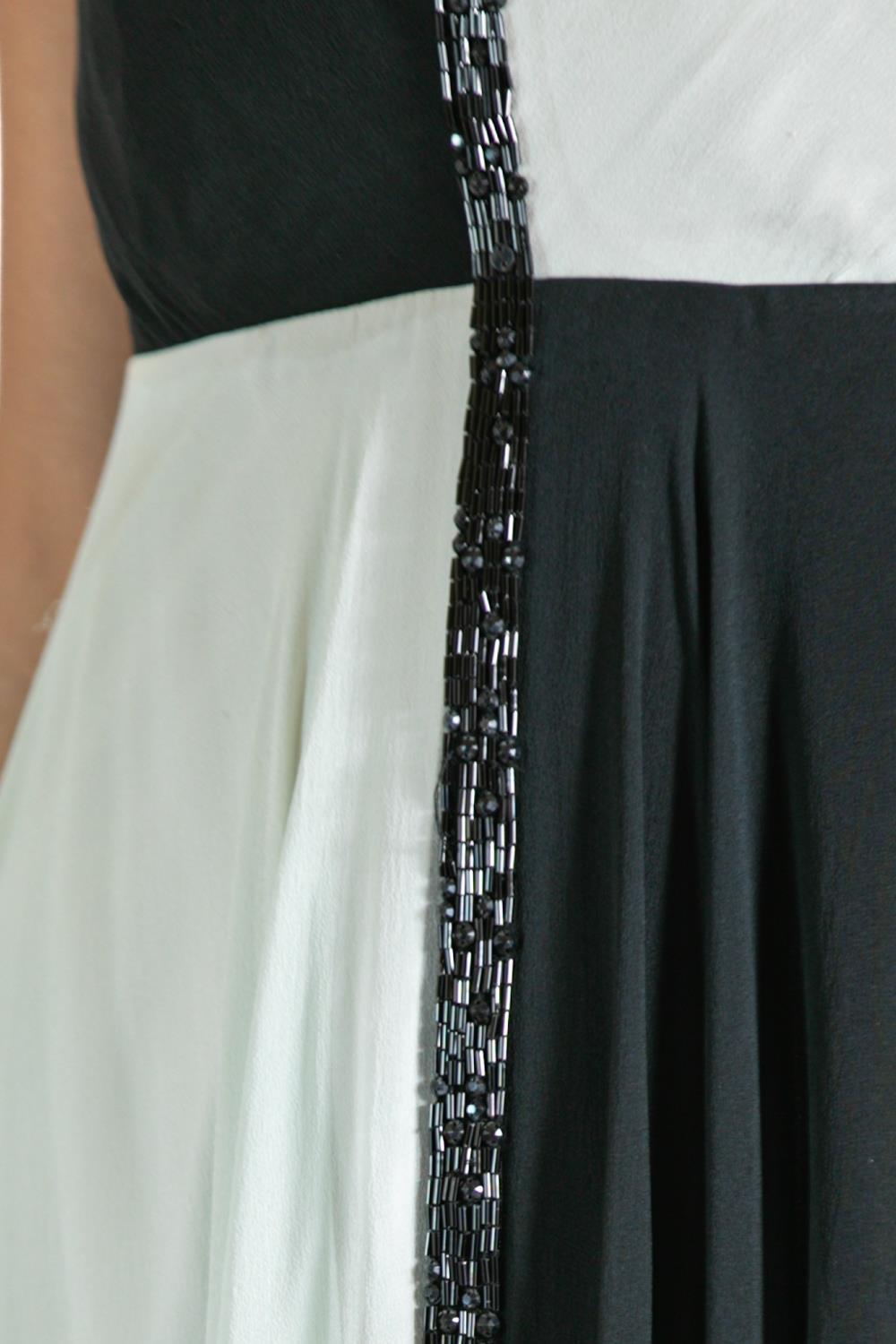 2000S MARCHESA Schwarz-Weißes Perlen-Kleid As-Is im Angebot 5