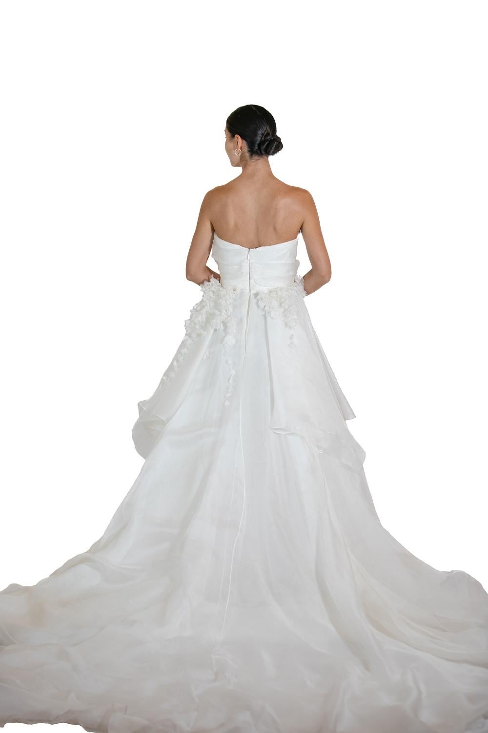 2000S MARCHESA White Silk Organza Gown With Florets For Sale 1