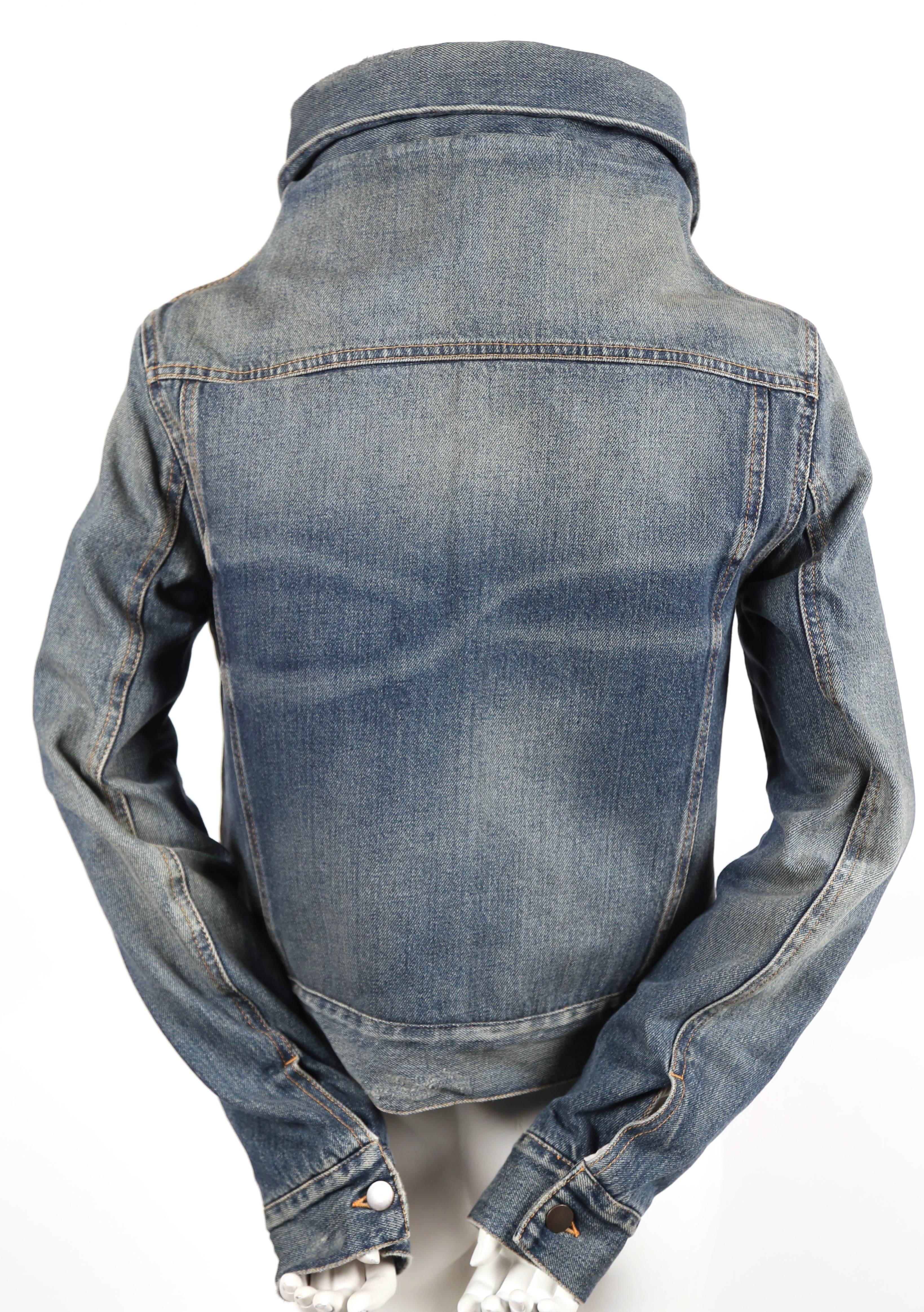 Women's or Men's MARTIN MARGIELA denim jacket with raised collar