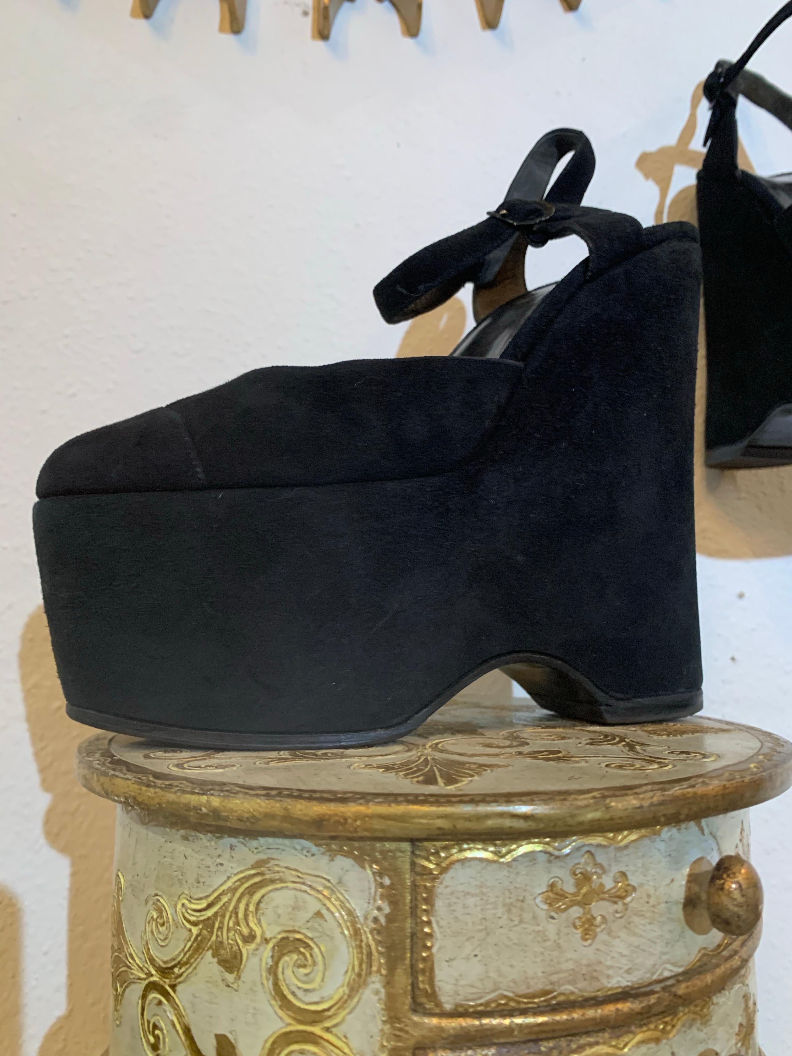 2000s Massaro - Paris Black Suede Wedge-Heel Platform w Ankle Straps For Sale 8