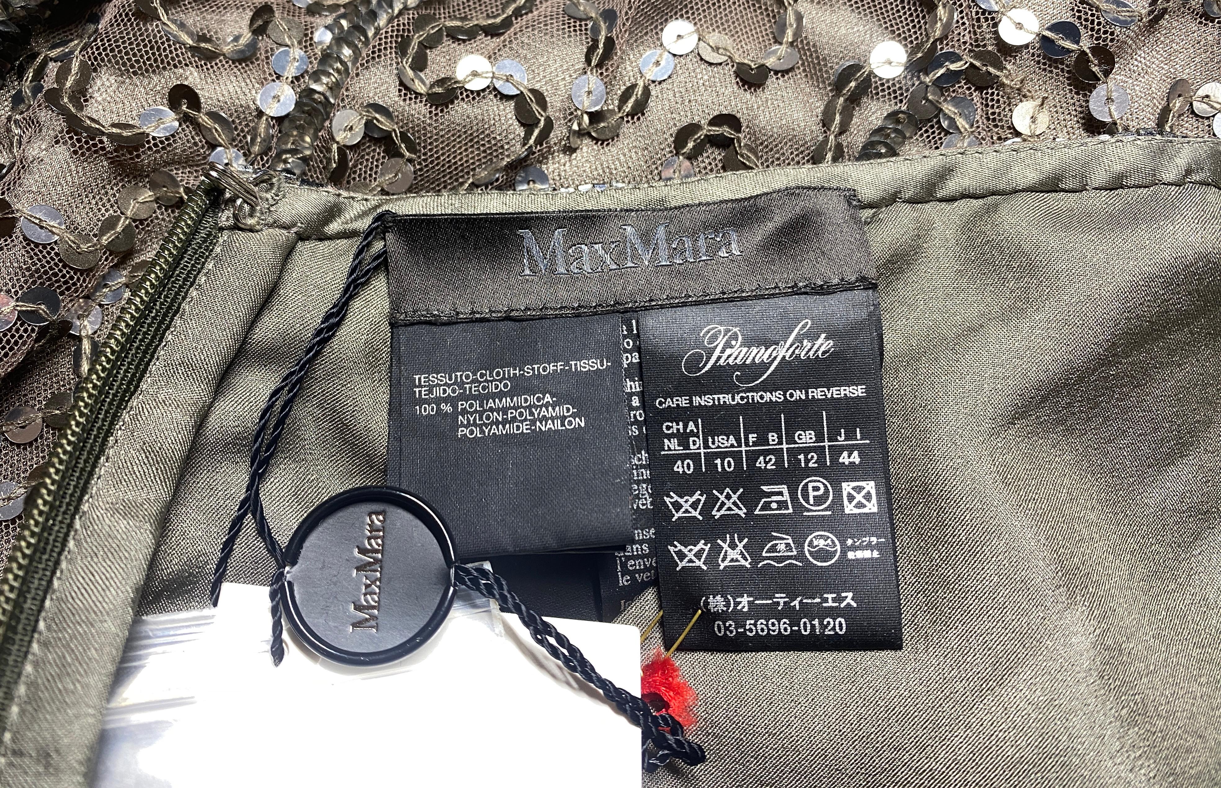 2000s Max Mara Vestido de lentejuelas plateadas con cuello halter en venta 1