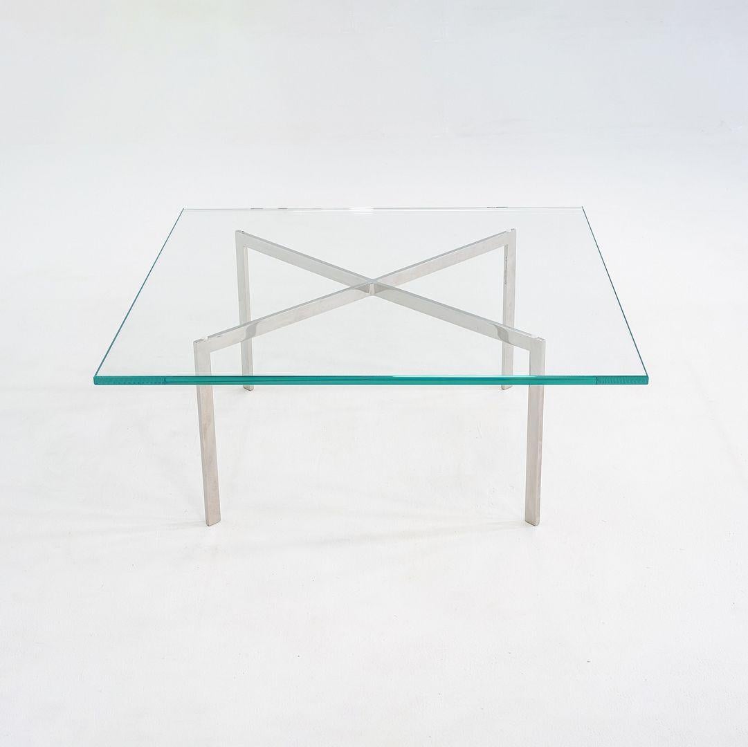Table basse Mies van der Rohe Barcelona des années 2000 en acier inoxydable et verre en vente 4