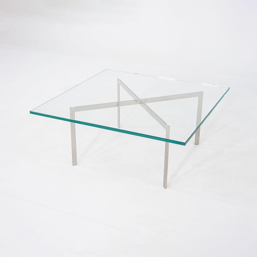 Moderne Table basse Mies van der Rohe Barcelona des années 2000 en acier inoxydable et verre en vente