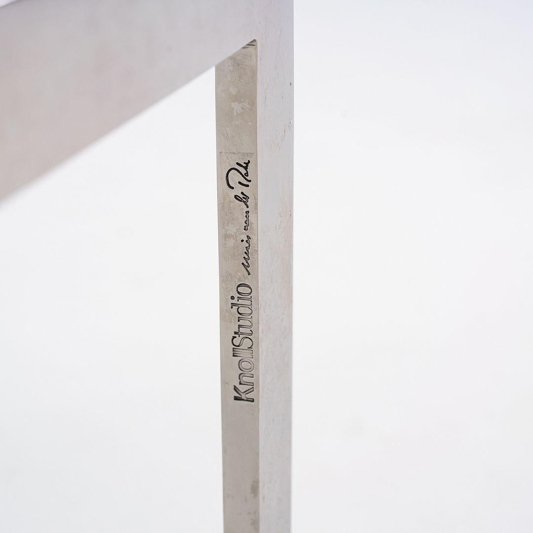 Table basse Mies van der Rohe Barcelona des années 2000 en acier inoxydable et verre Bon état - En vente à Philadelphia, PA