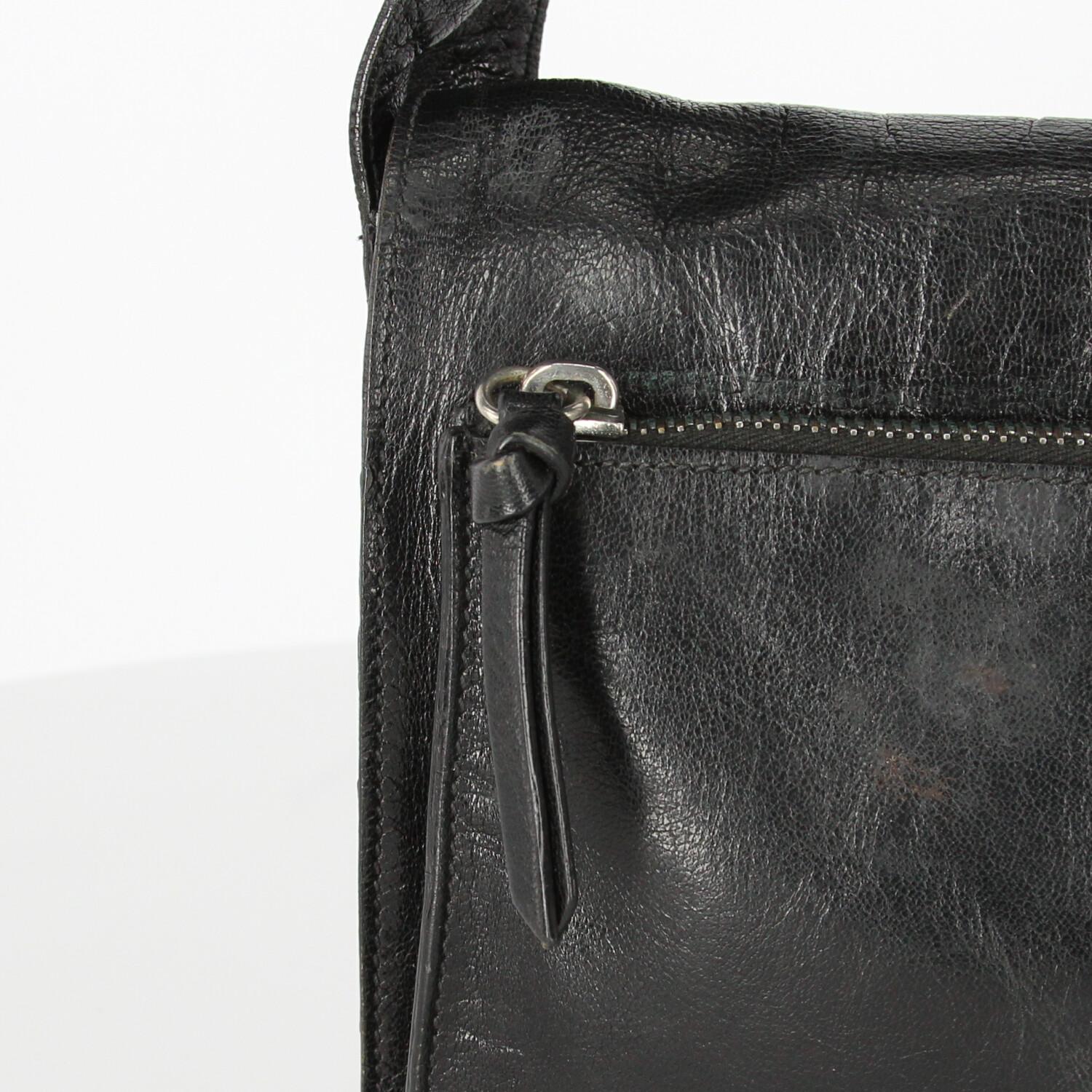 2000s Miu Miu Black Leather Shoulder Bag at 1stDibs | miu 2000s Miu Miu Black Leather Shoulder Bag at 1stDibs | miu