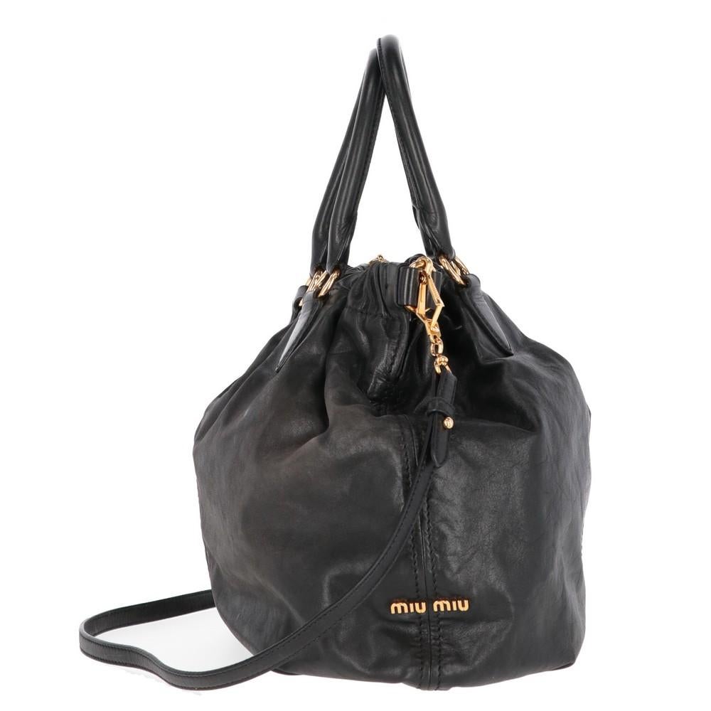 2000s Miu Miu Black Leather Tote Bag In Good Condition In Lugo (RA), IT