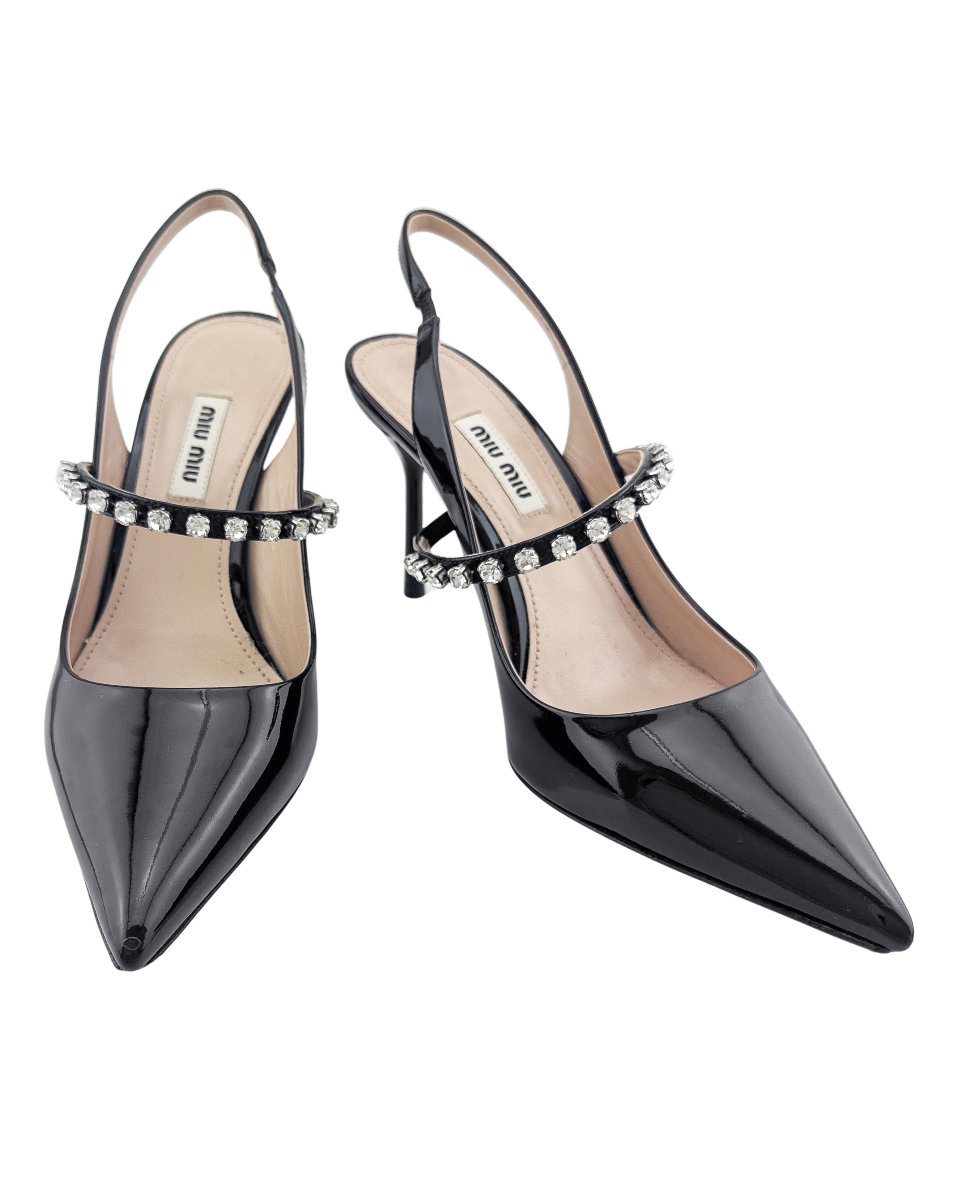 Nero 2000 Miu Miu - Décolleté in pelle verniciata nera con cristalli in vendita