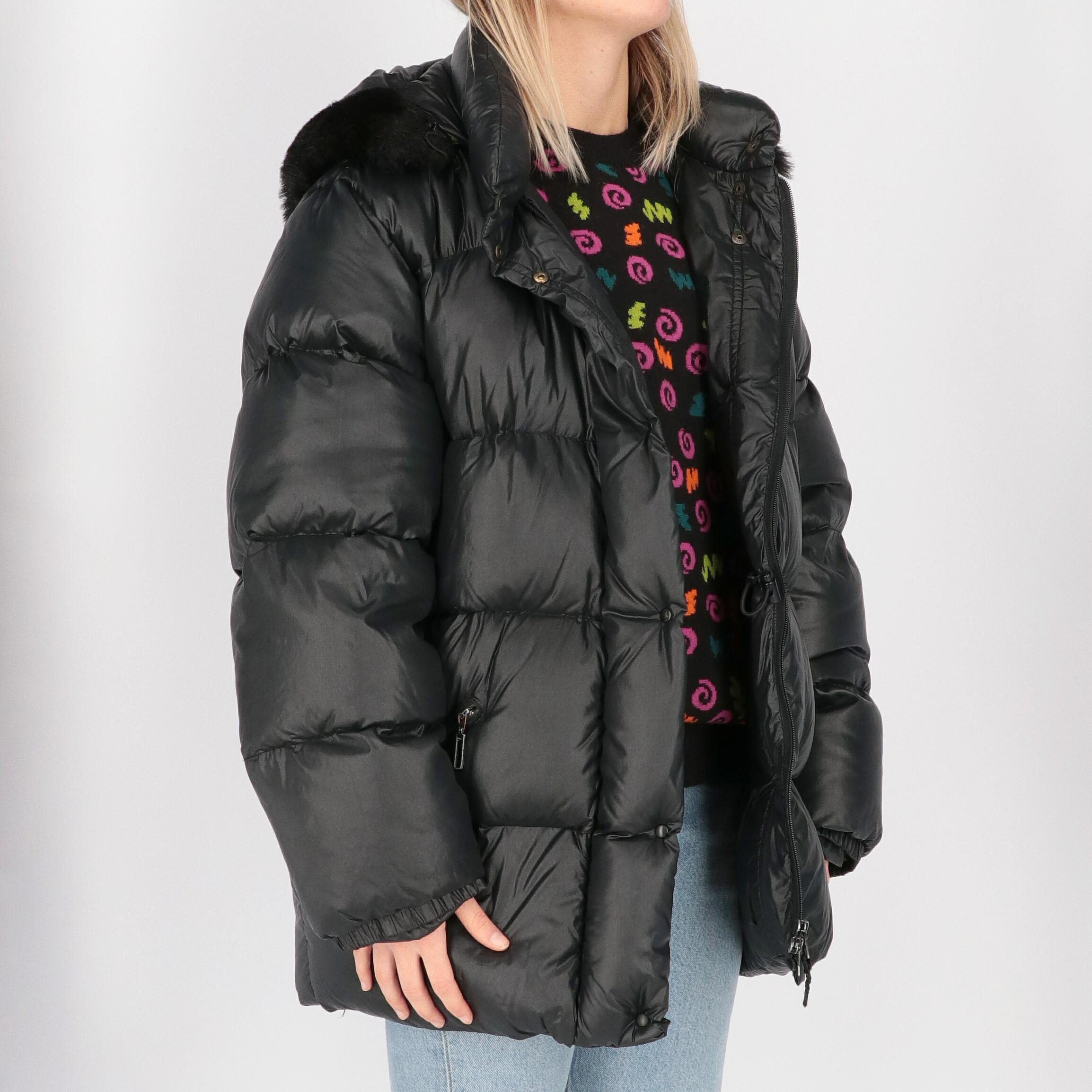 moncler tag