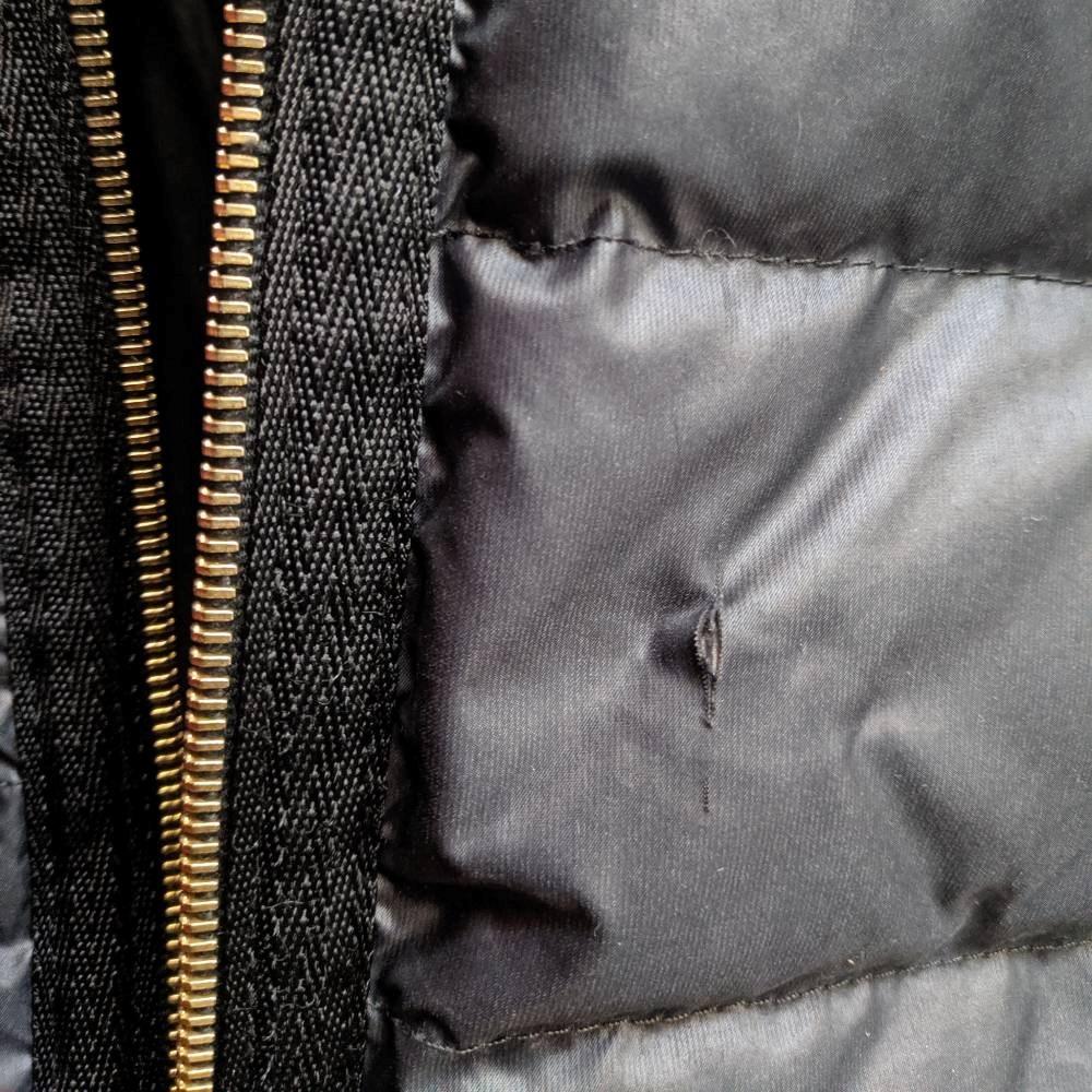 2000s Moncler Vintage black down jacket with fur insert 3