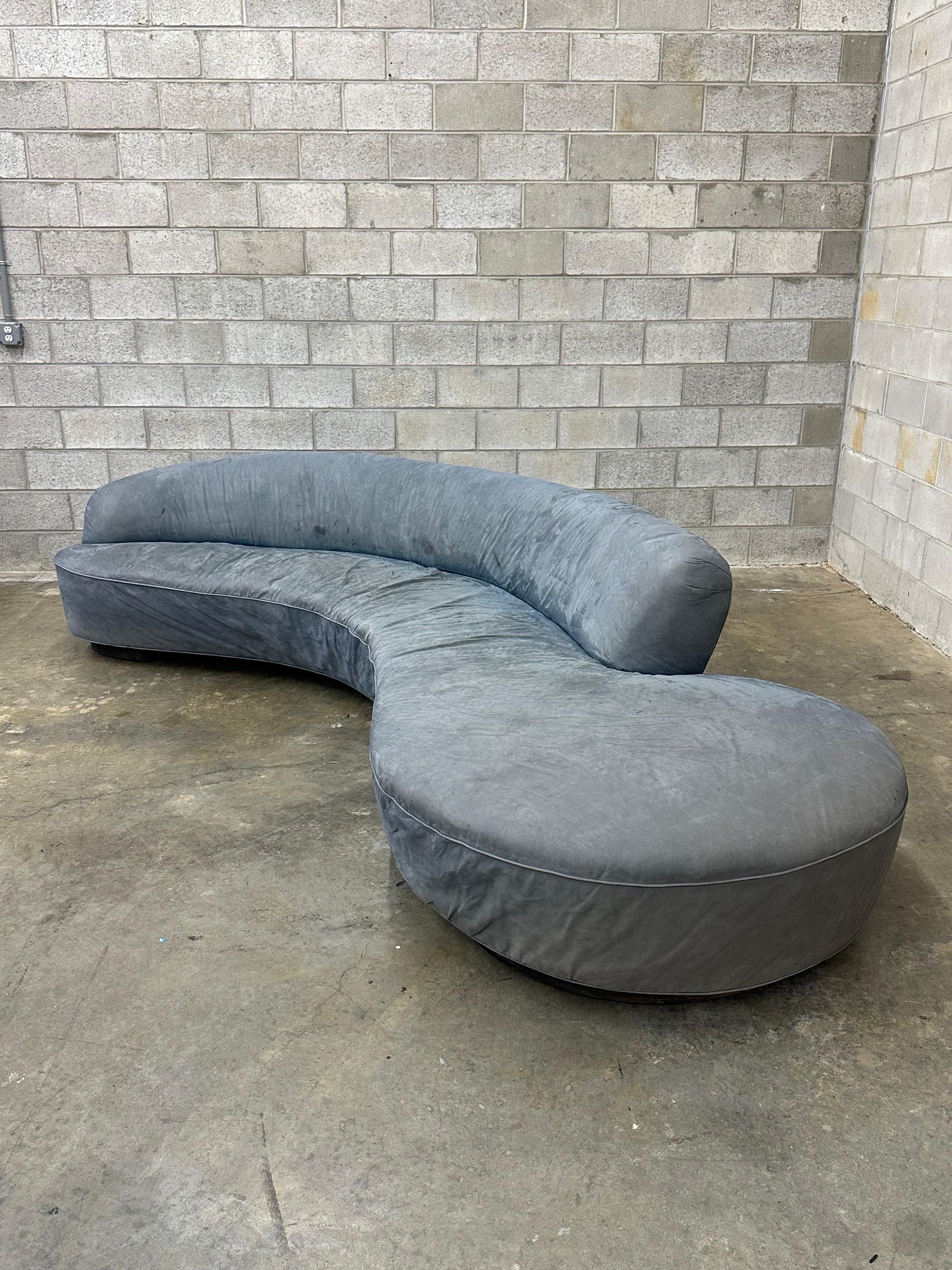 Organic Modern 2000s Monumental Vladimir Kagan Serpentine Sofa For Sale