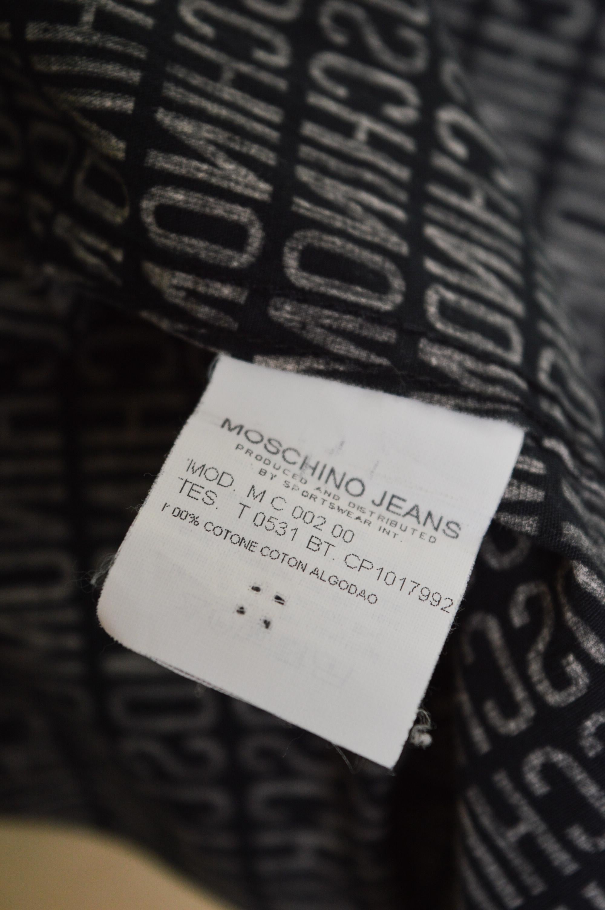 2000's MOSCHINO Black & off-White repeat Logo print long sleeve pattern Shirt en vente 8