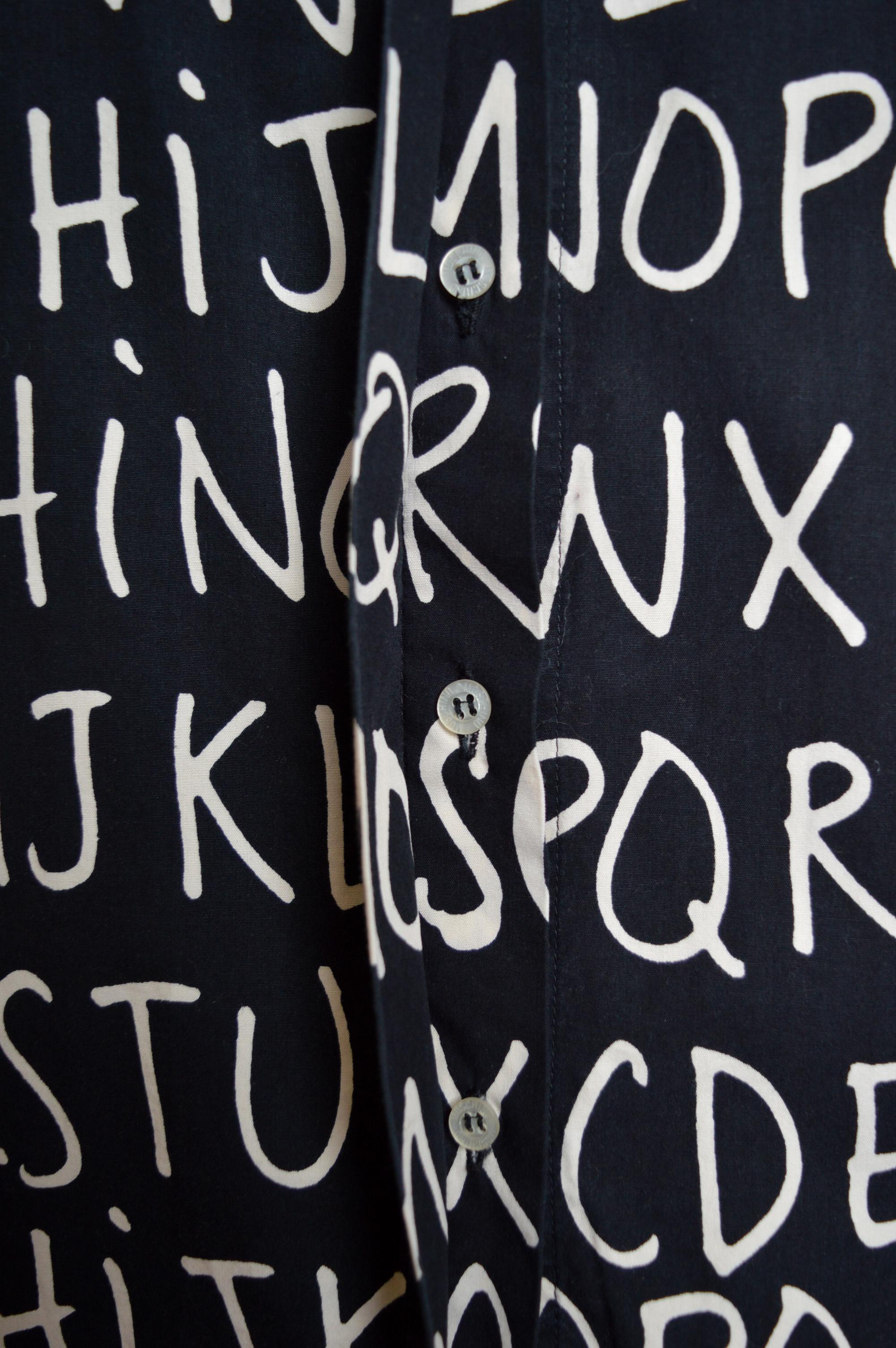 2000's MOSCHINO off key Alphabet print Black Cotton long sleeve pattern Shirt en vente 8