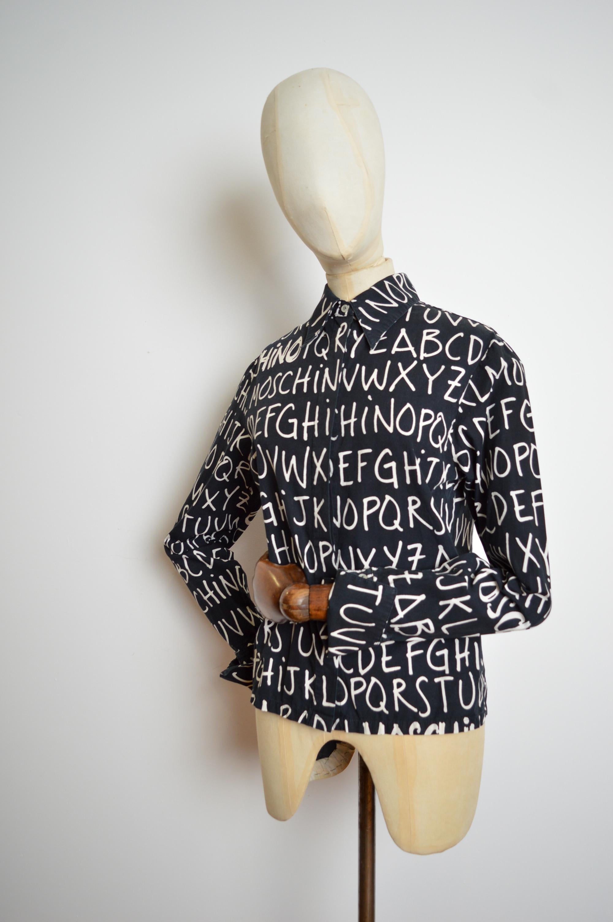 2000's MOSCHINO off key Alphabet print Black Cotton long sleeve pattern Shirt en vente 3