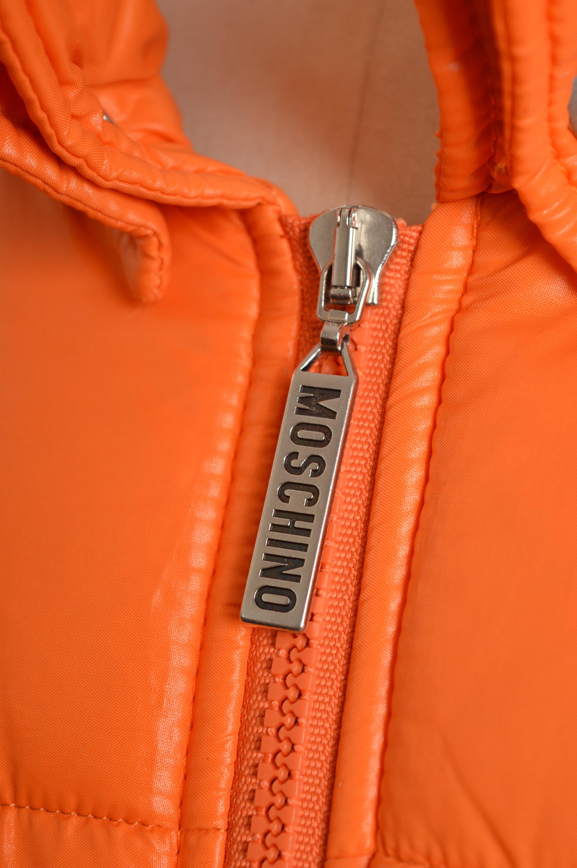 2000's MOSCHINO Orange Oversized Colourful Unisex Logo Puffa Jacket Coat Unisexe en vente