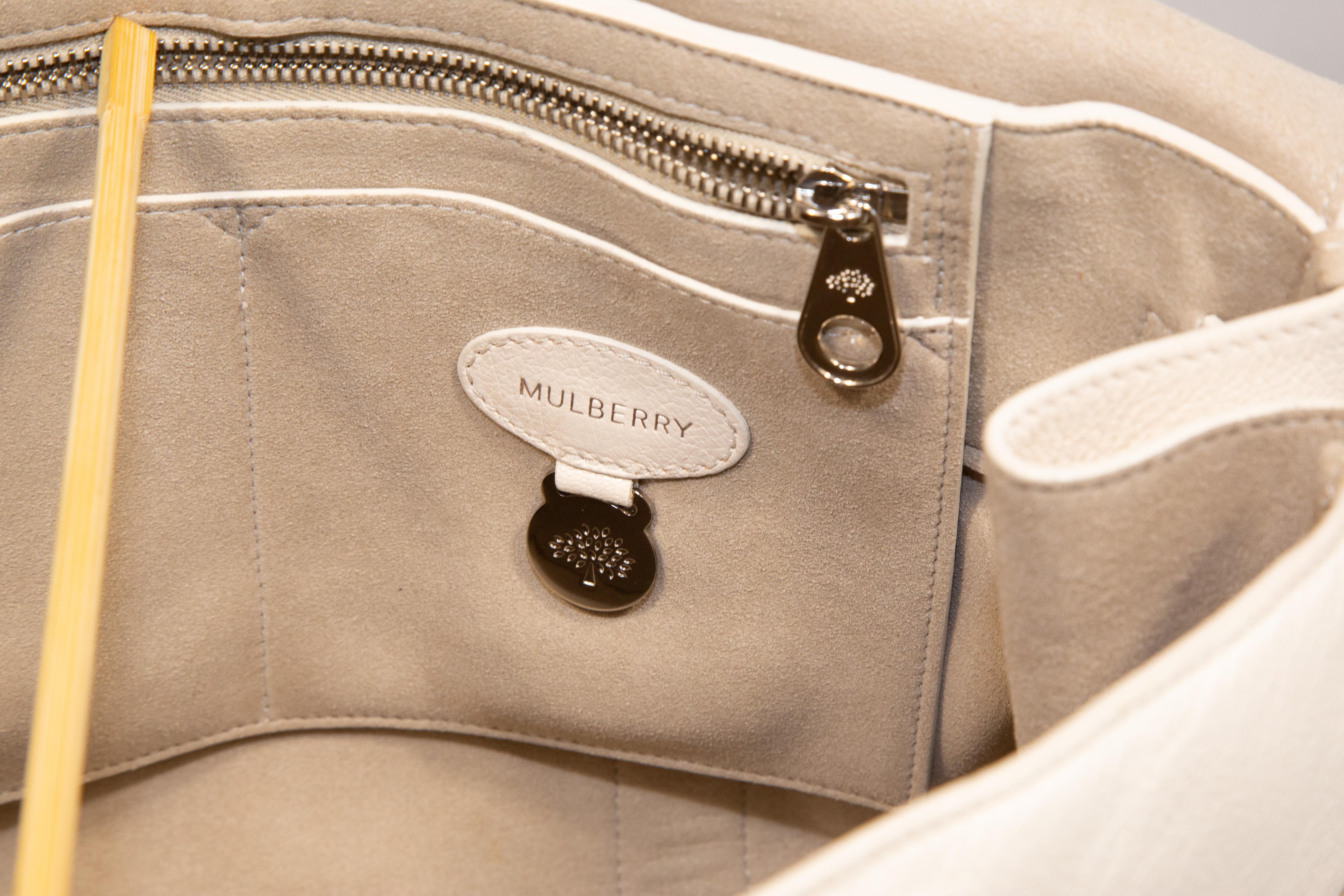 2000s Mulberry Bayswater Handbag in White Leather 12