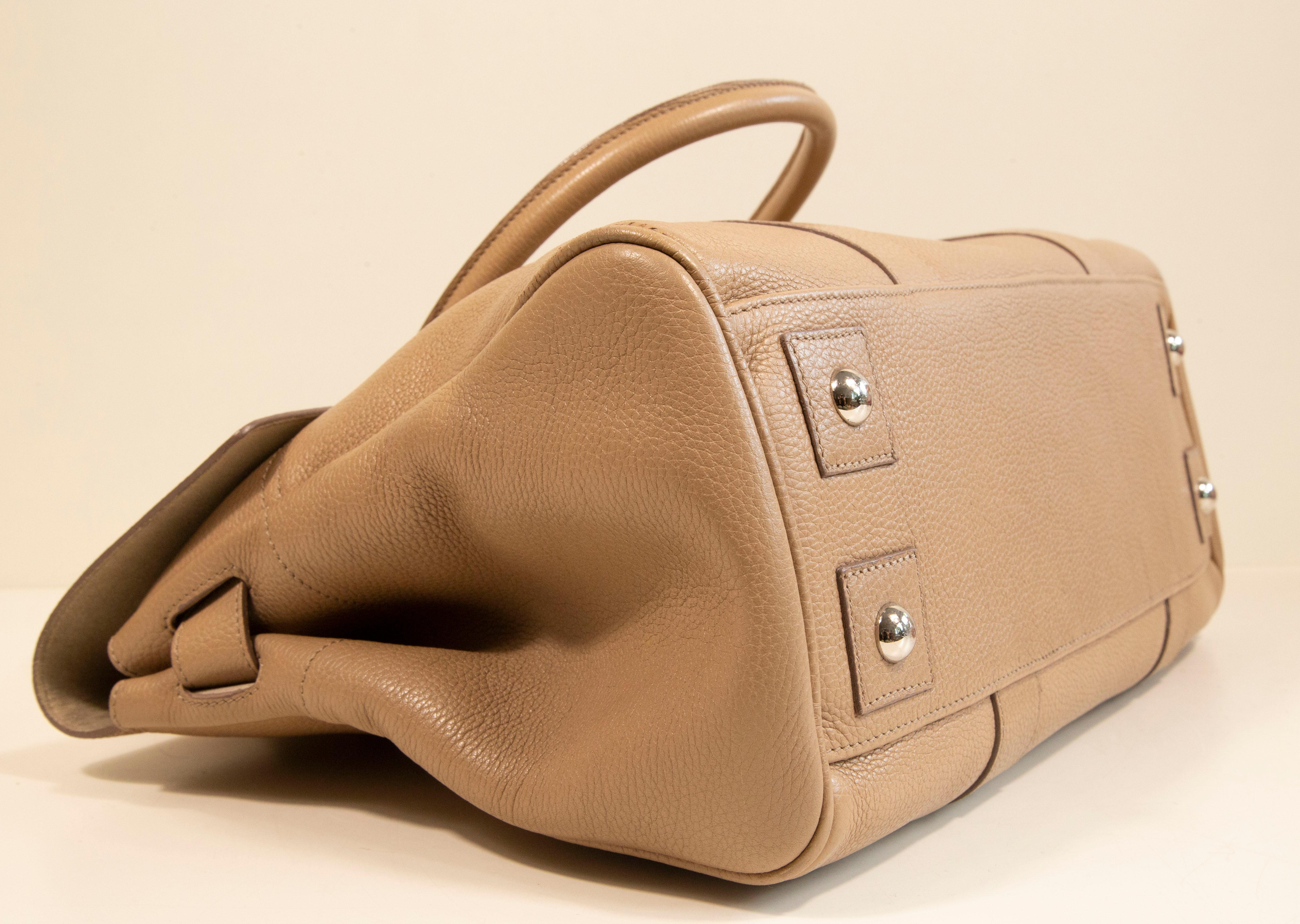 2000s Mulberry Beige Leather Bayswater Top Handle Bag For Sale 3