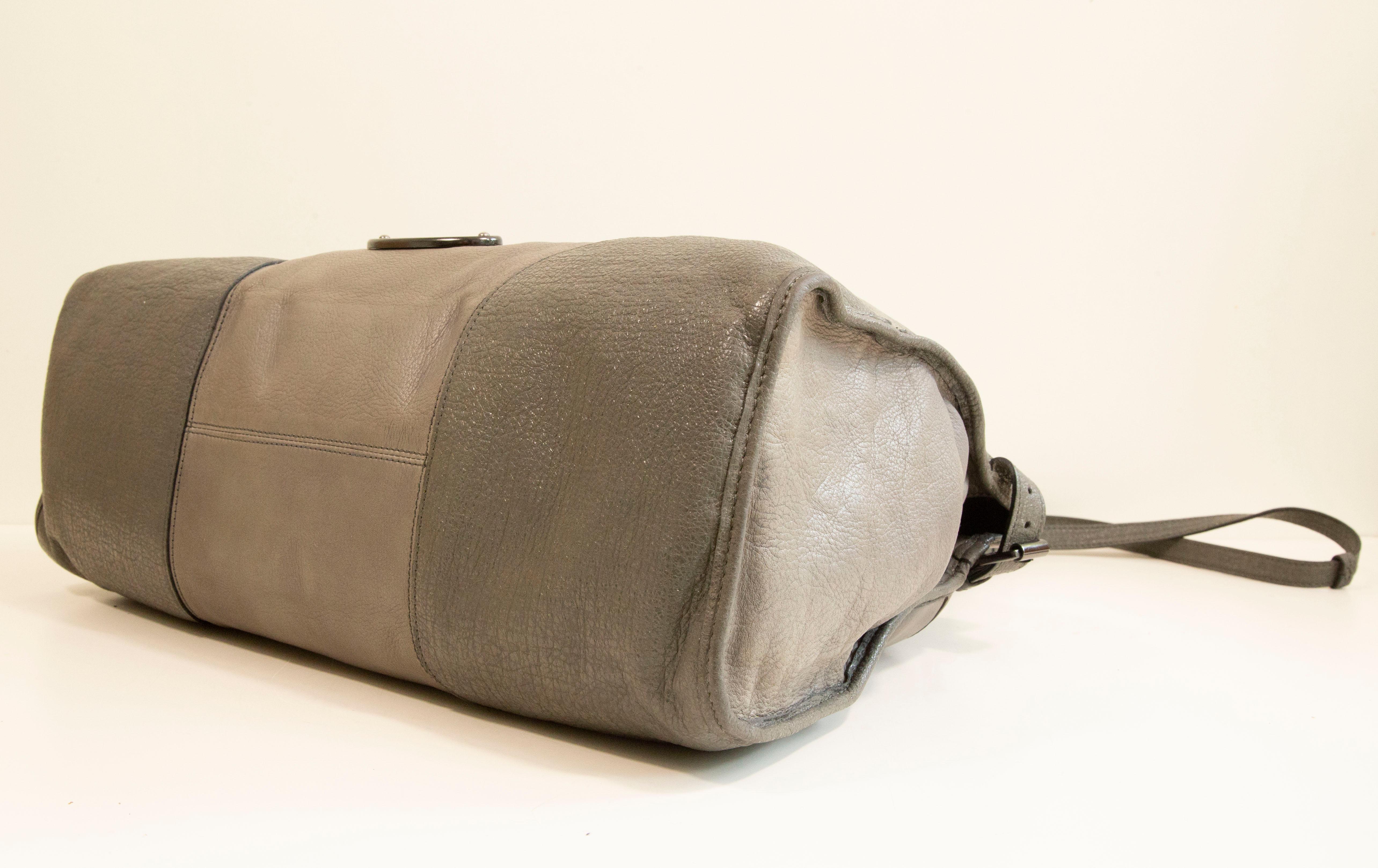 2000s Mulberry Gray Leather Large 2-Way Bag Shoulder Bag Top Handle Bag For Sale 2