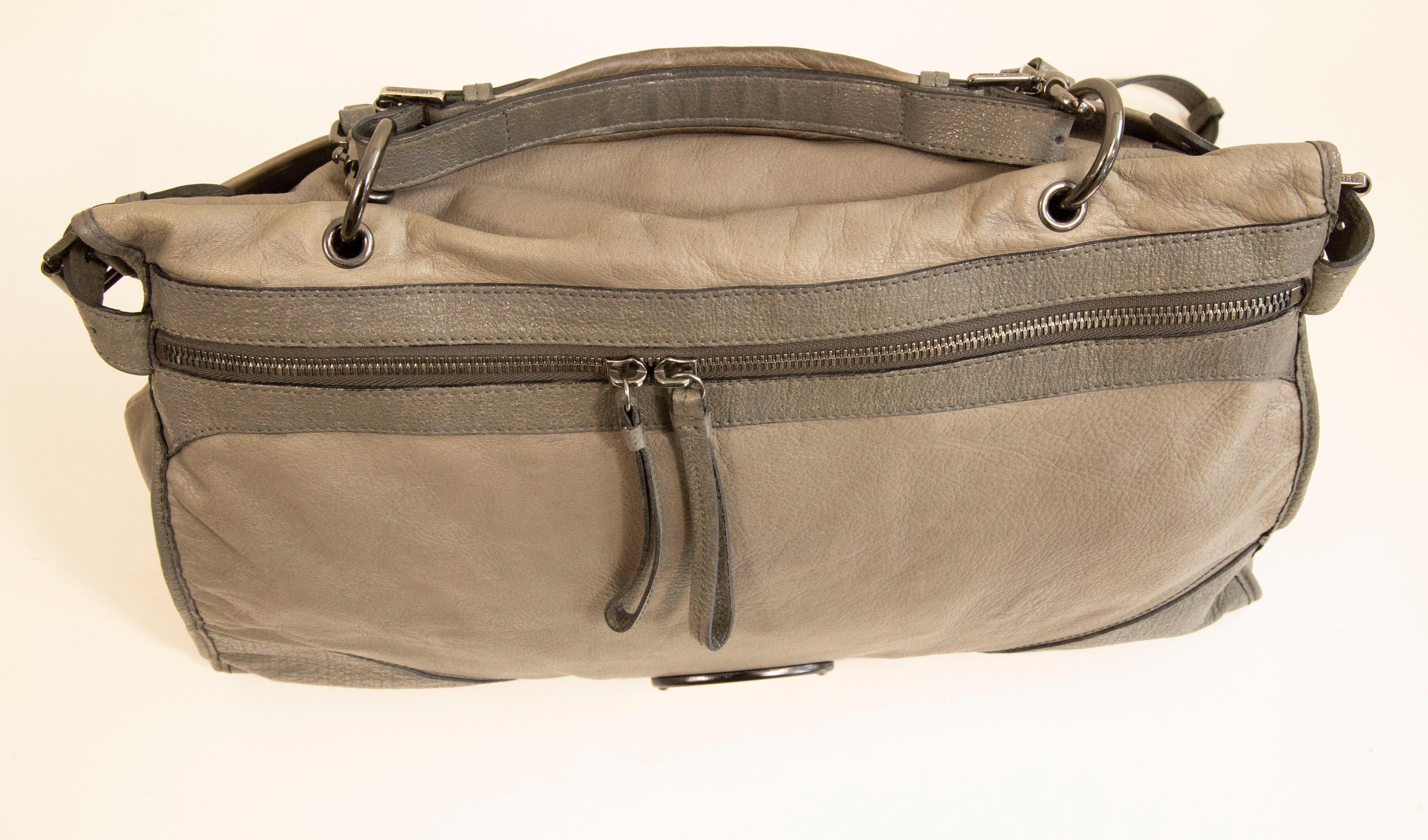 2000s Mulberry Gray Leather Large 2-Way Bag Shoulder Bag Top Handle Bag For Sale 4