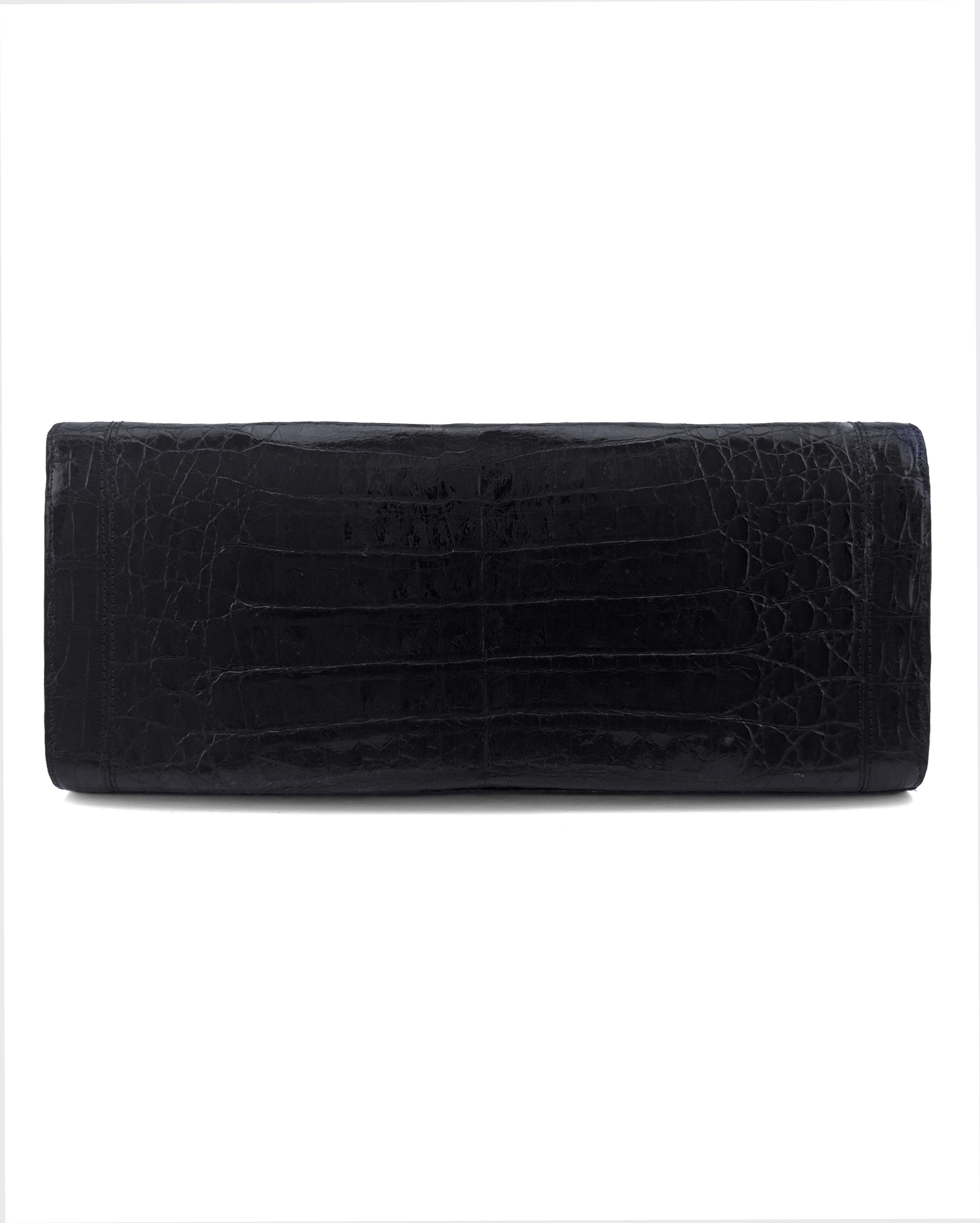 2000s Nancy Gonzalez Black Crocodile Envelope Clutch In Good Condition In Toronto, Ontario