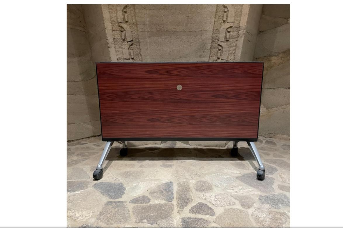 XXI secolo e contemporaneo Scrivania da ufficio anni 2000 in alluminio palissandro stile Herman Miller in vendita