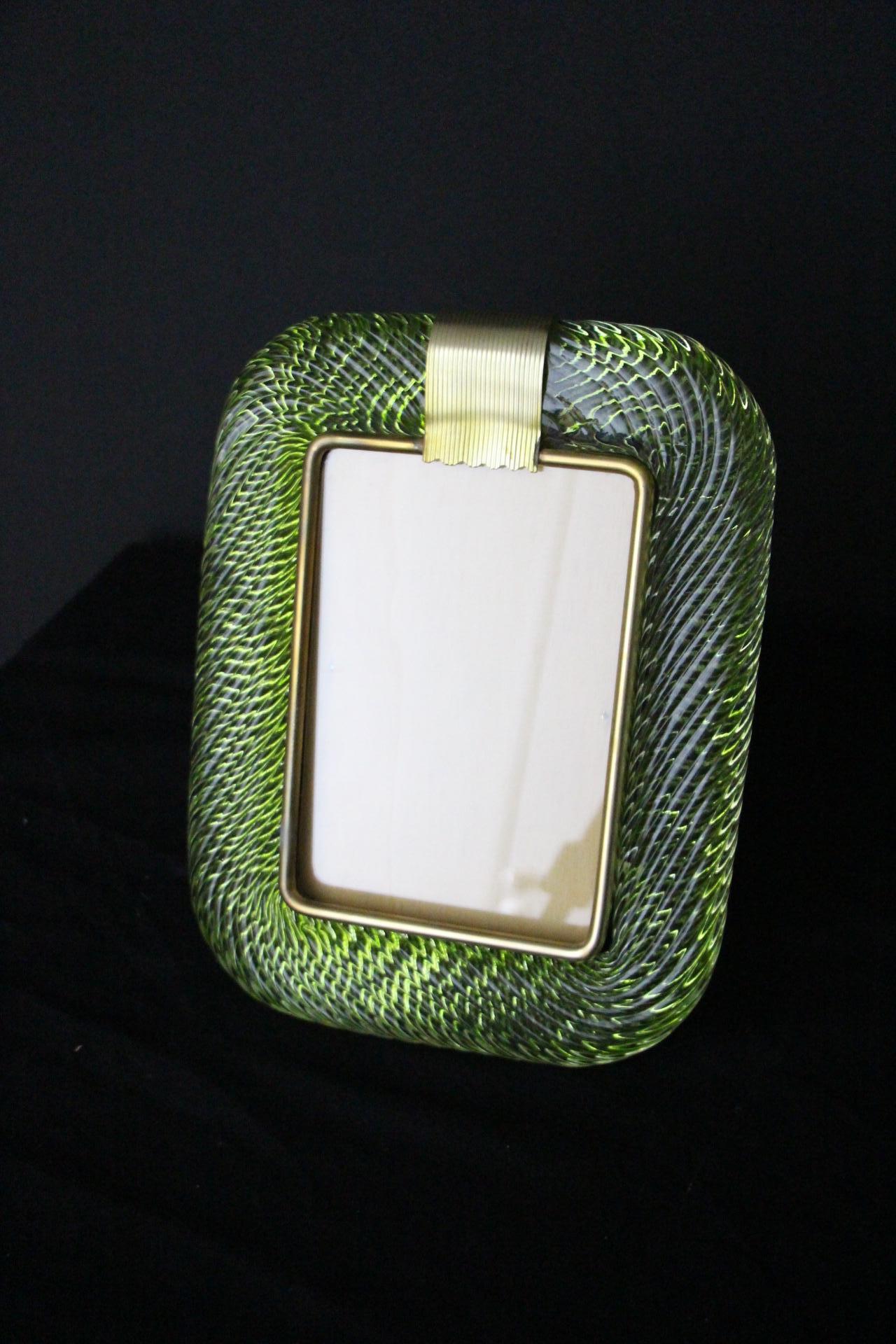2000's Olive Green Twisted Murano Glass and Brass Photo Frame by Barovier e Toso For Sale 5