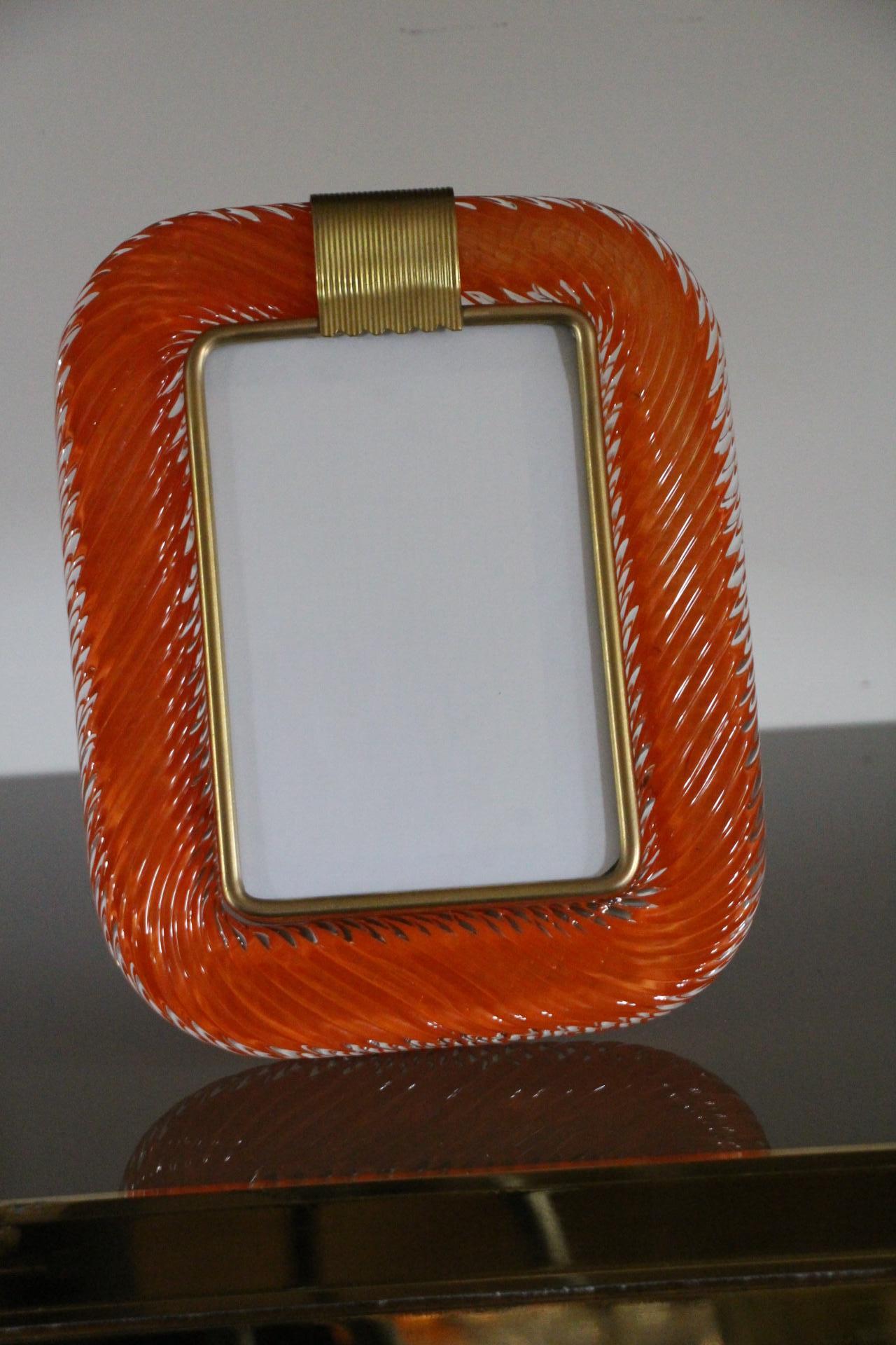 Portafoto arancione del 2000 in vetro di Murano ritorto e ottone di Barovier&Toso in vendita 8