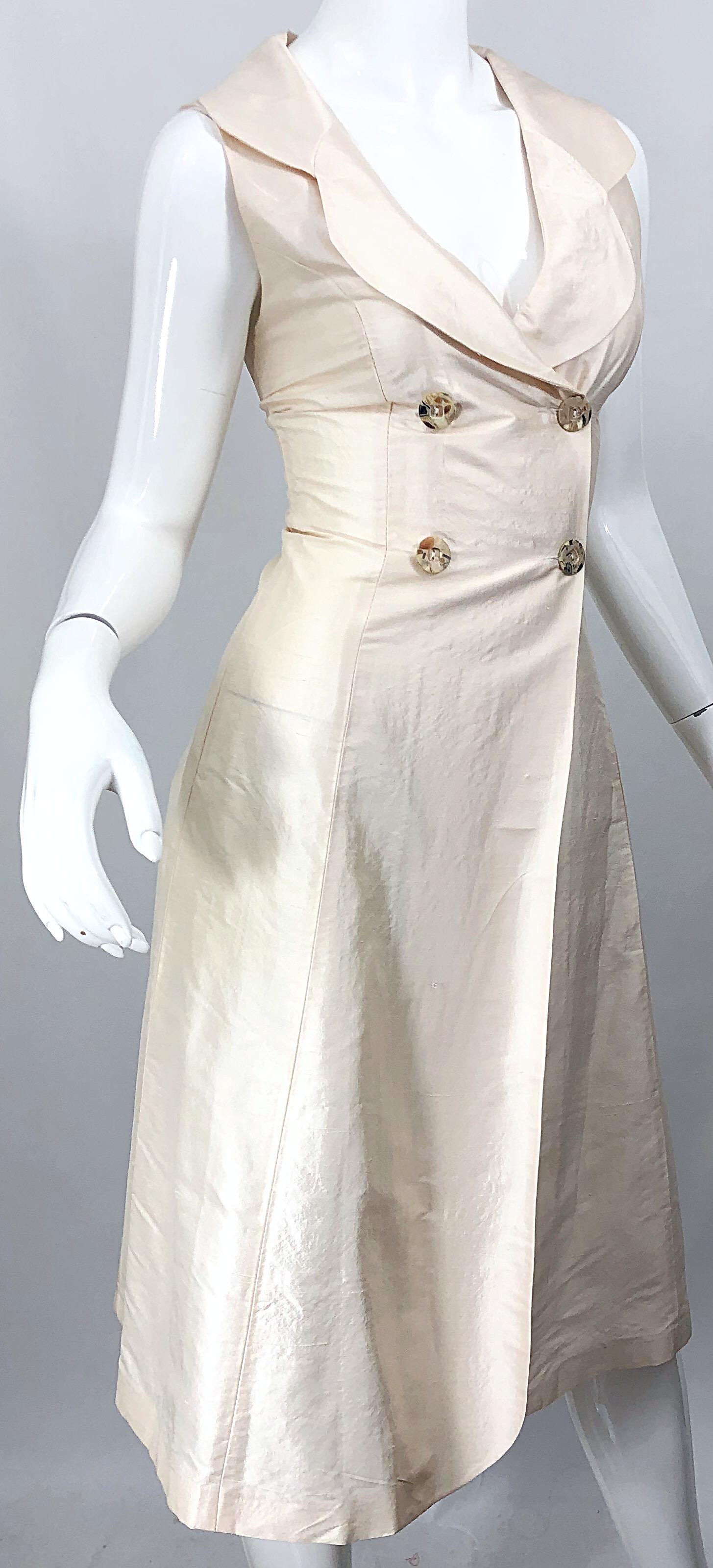 2000er Orna Farho Elfenbeinfarbenes Seiden-Shantung-Doppelreihiges Trägerkleid mit offenem Rücken im Angebot 2