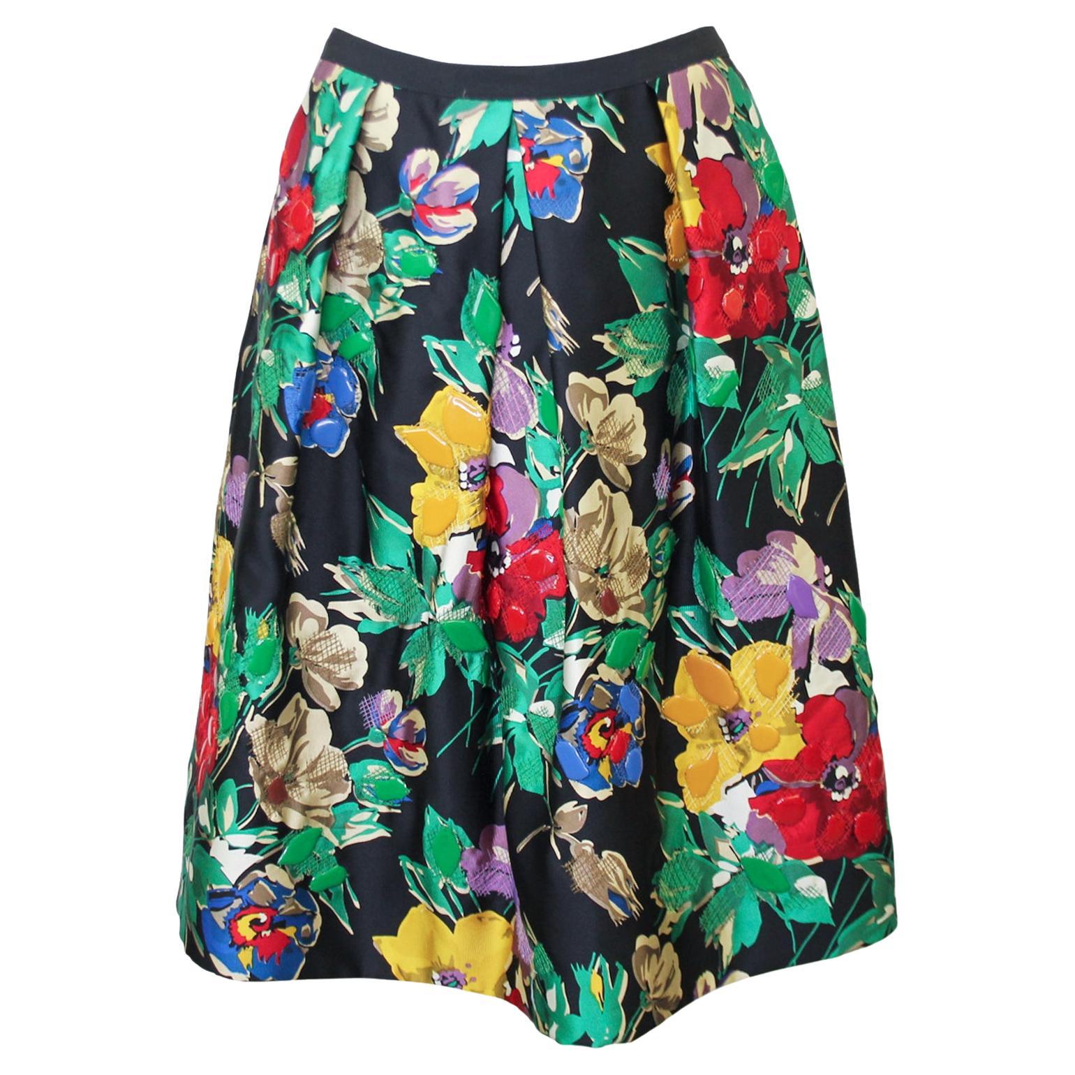 2000s Oscar de al Renta Black Floral Silk Skirt For Sale