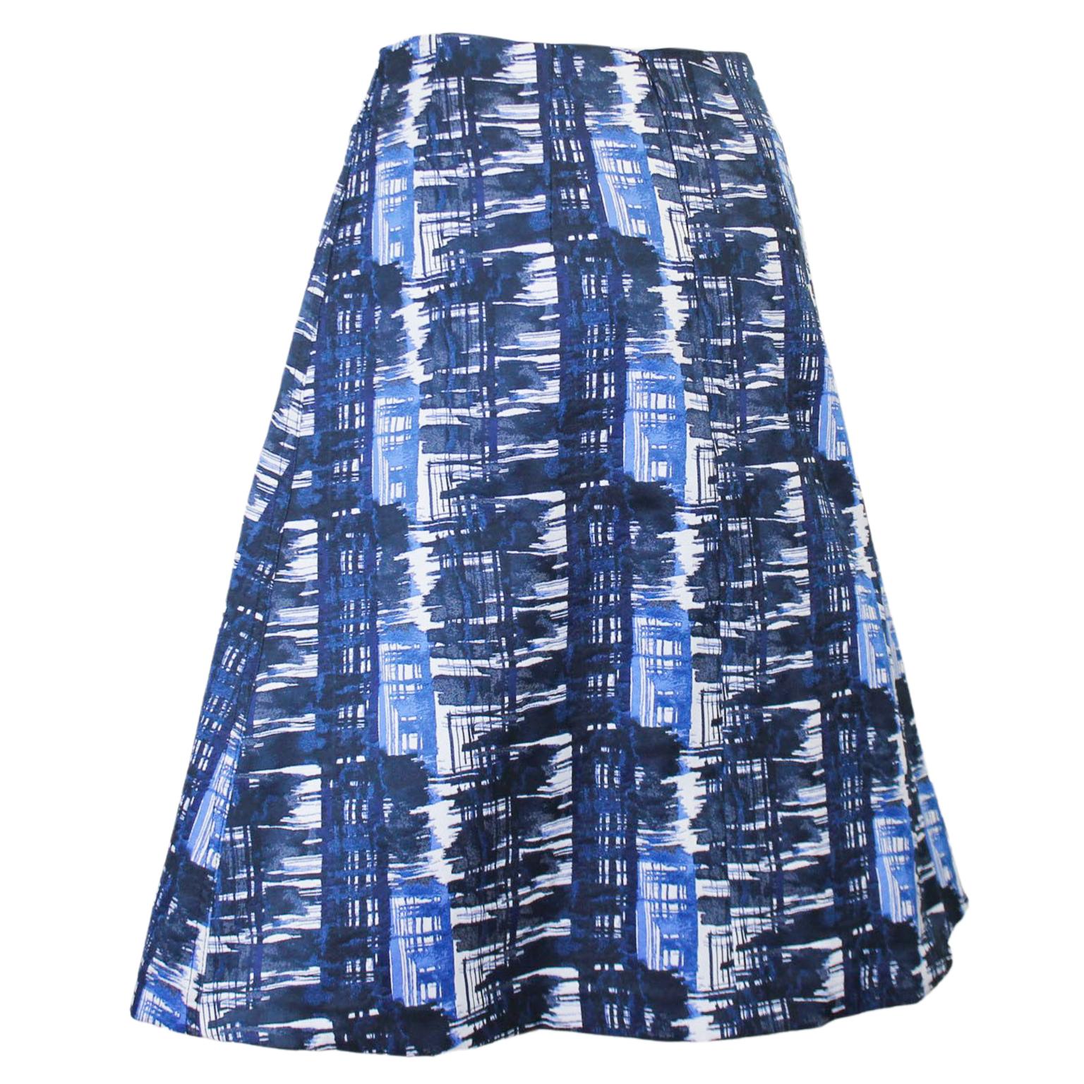 2000s Oscar De La Renta Blue Abstract Skirt In Good Condition For Sale In Toronto, Ontario