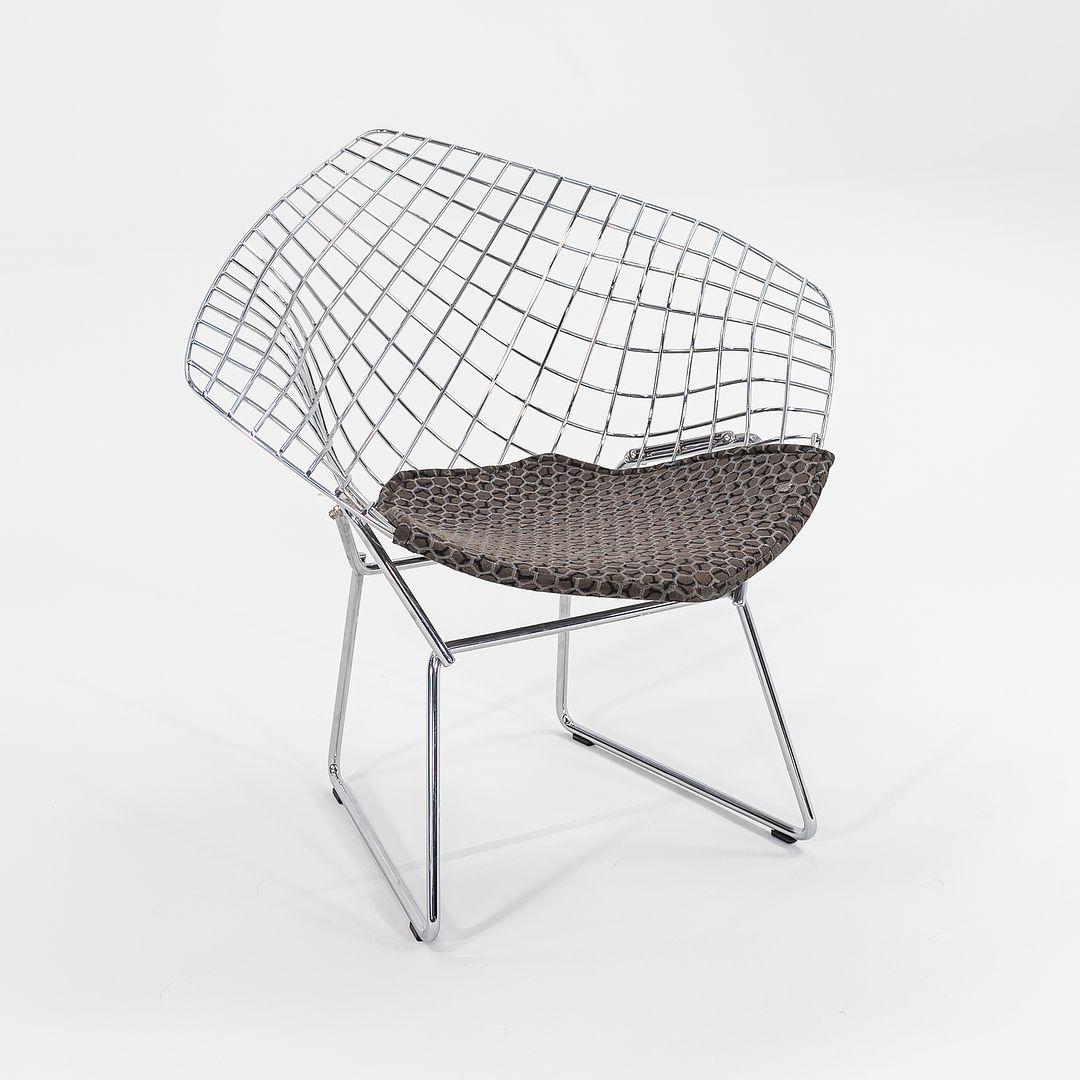 Pareja de tumbonas Harry Bertoia Diamond tamaño infantil c/colchonetas de asiento de los años 2000 en Bueno estado para la venta en Philadelphia, PA