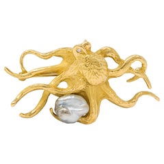 2000's Pearl Diamond 18 Karat Yellow Gold Octopus Pendant Brooch