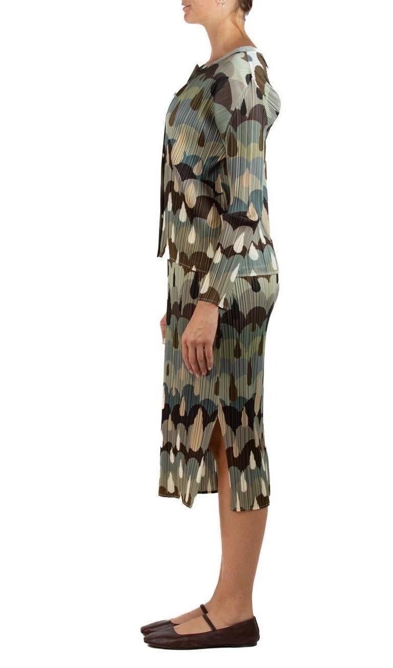 2000S Pleats Please Issey Miyake Abito con stampa a pioggia in poliestere grigio ostrica e completo Cardi