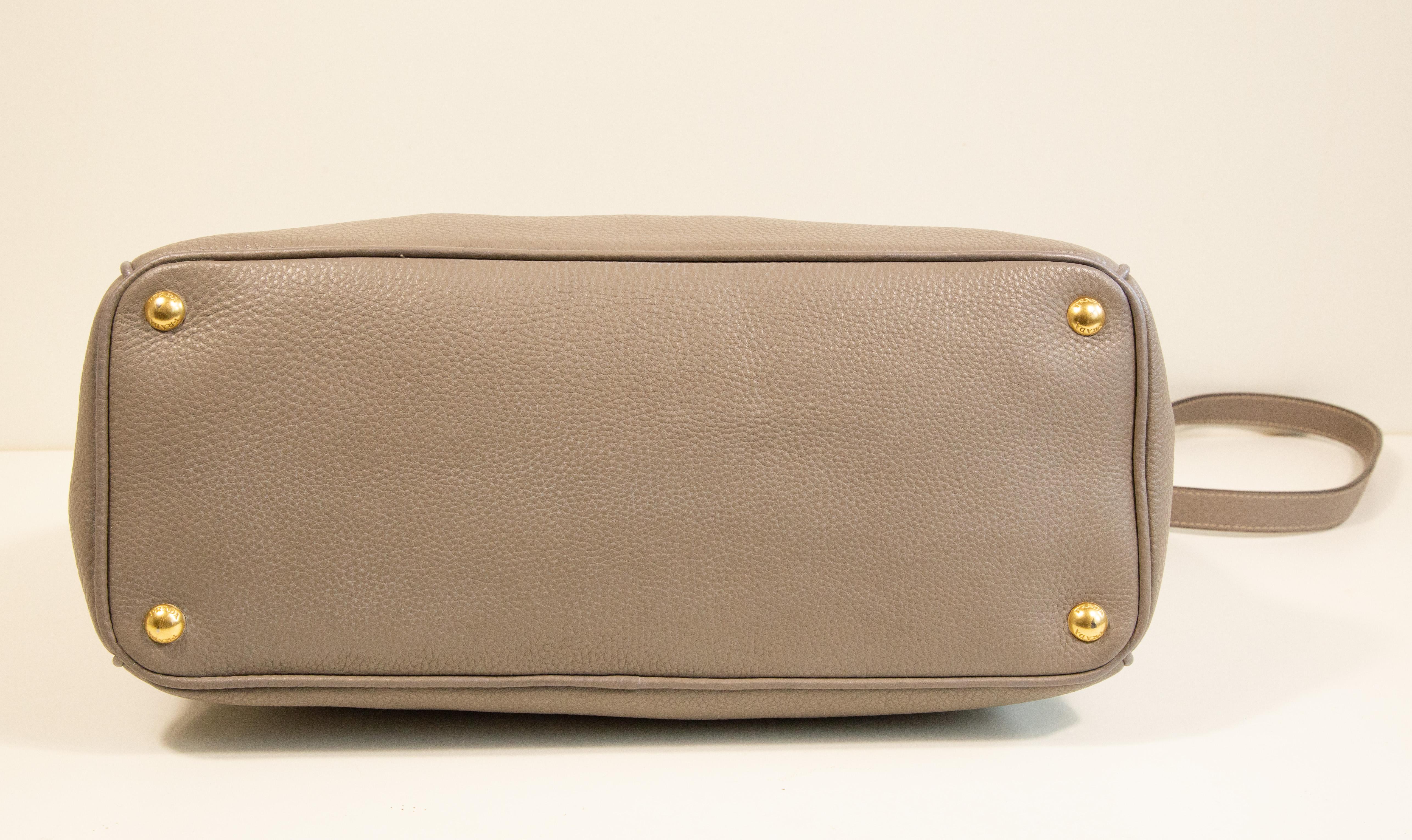 2000s Prada 2 Way Top Handle/Shoulder Bag in Gray Leather For Sale 2