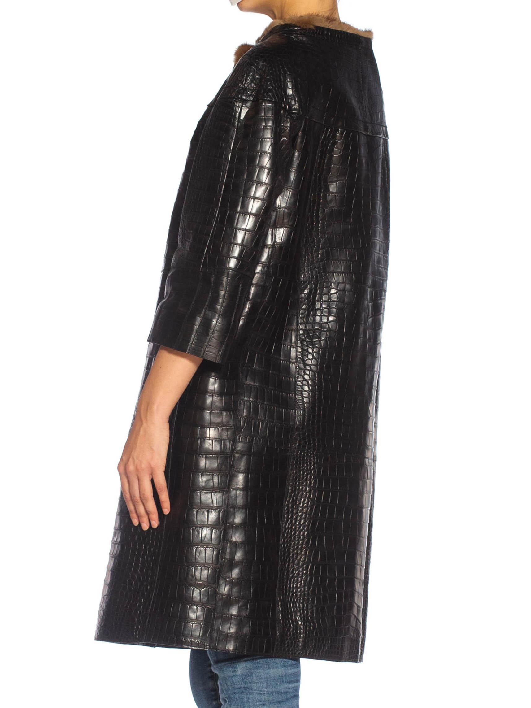 PRADA Manteau droit en cuir d'alligator noir des années 60 avec bordure en vison, années 2000 en vente 2