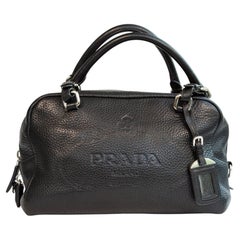 Sac de type « bowling » en cuir noir Prada des années 2000