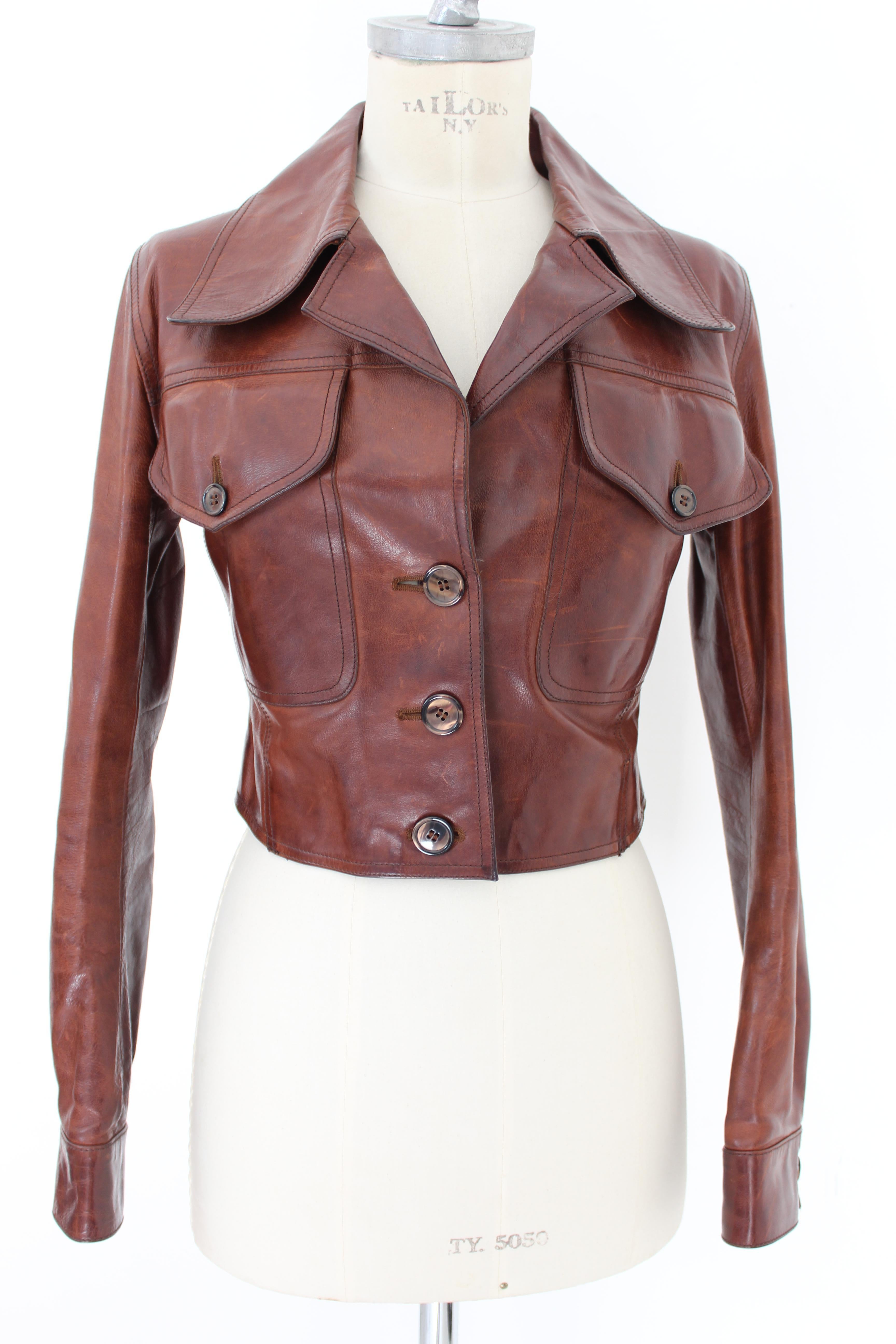 2000s Prada Brown Leather Cropped Short Waist Model Bikers Jacket  In Excellent Condition In Brindisi, Bt